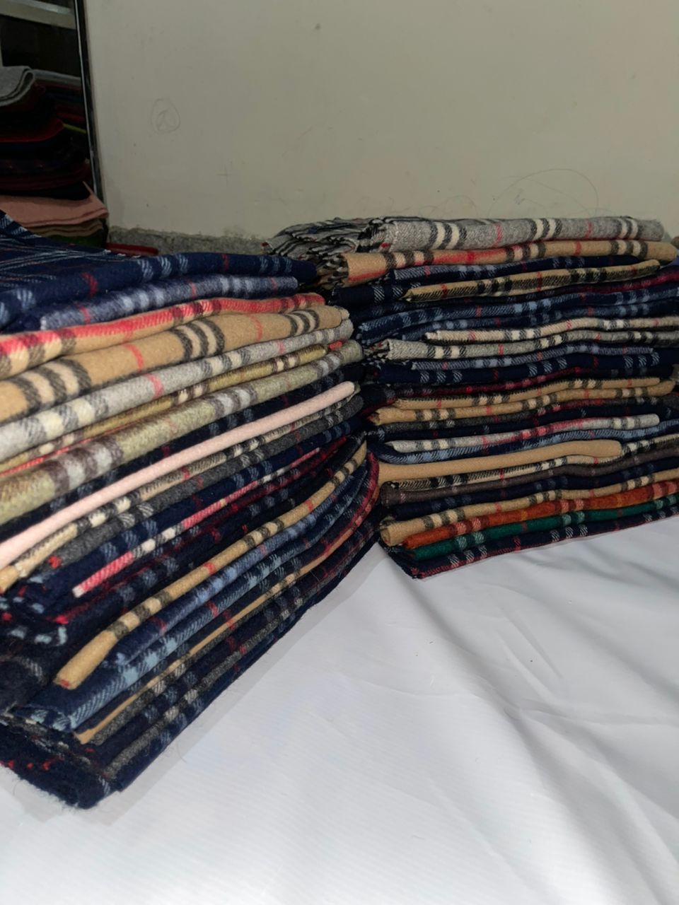 Authentic Burberry Cashmere Wool Scarves 🧣 10/10