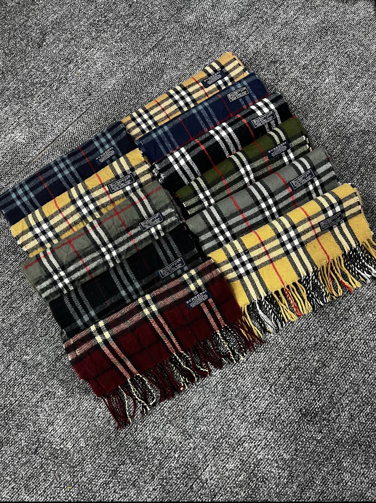 VE-941 Burberry scarves 🧣