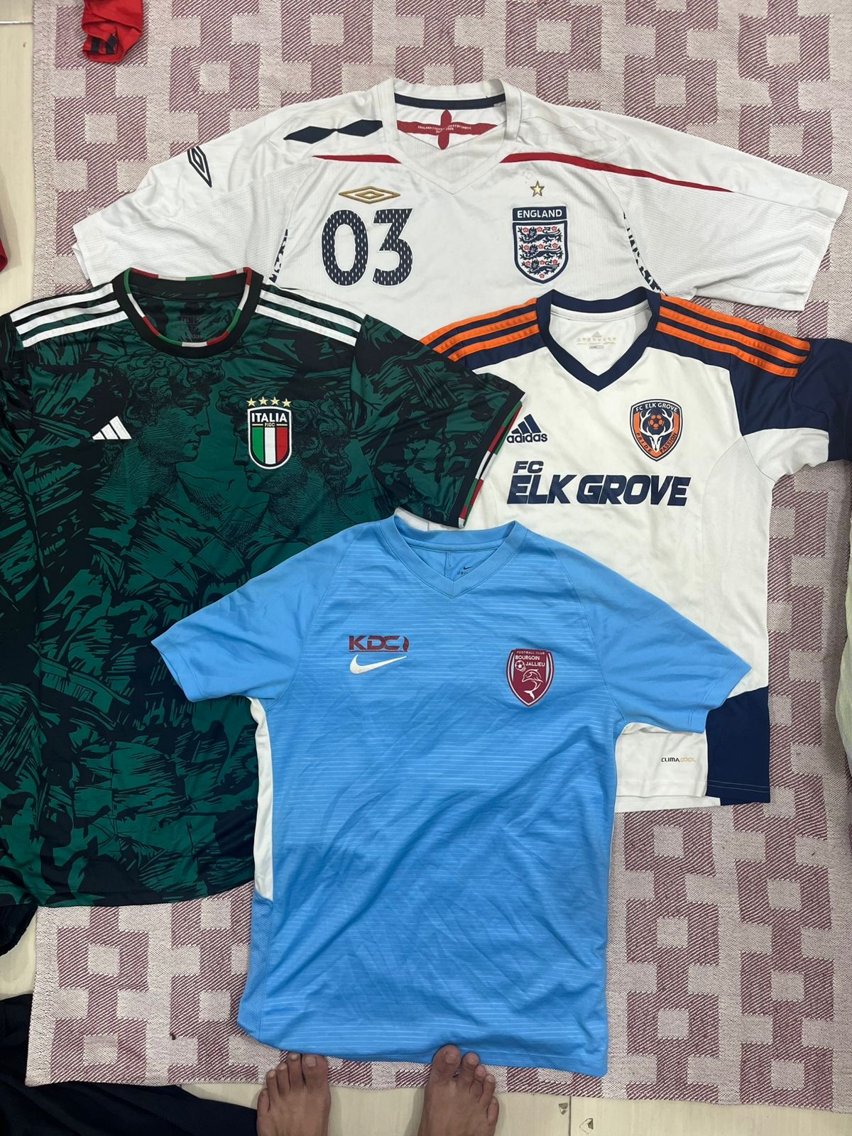 Camisetas auténticas de fútbol