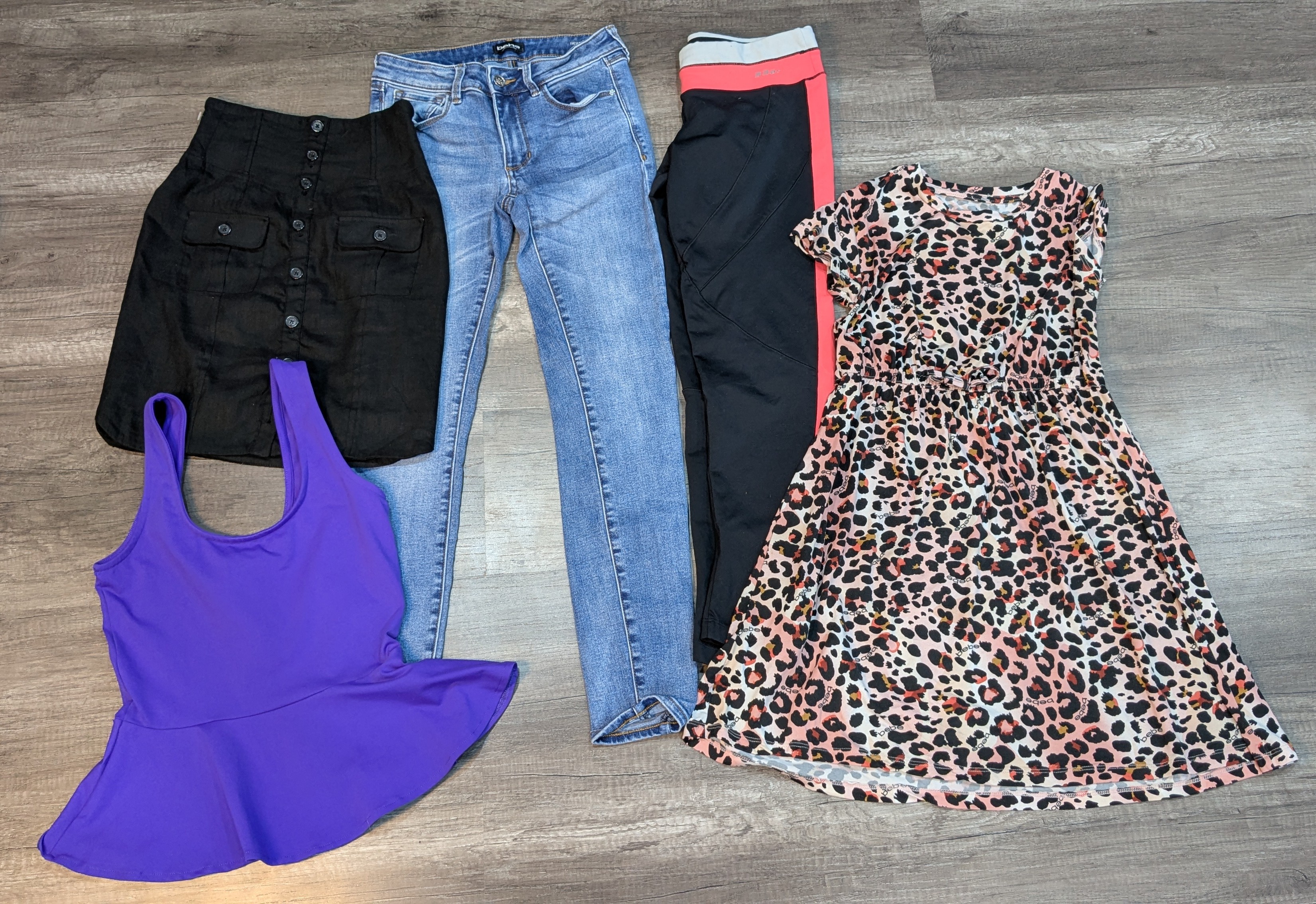 1531 - Pantaloni Bebe, Abito, Gonna, Leggings, T-Shirt e Canotta