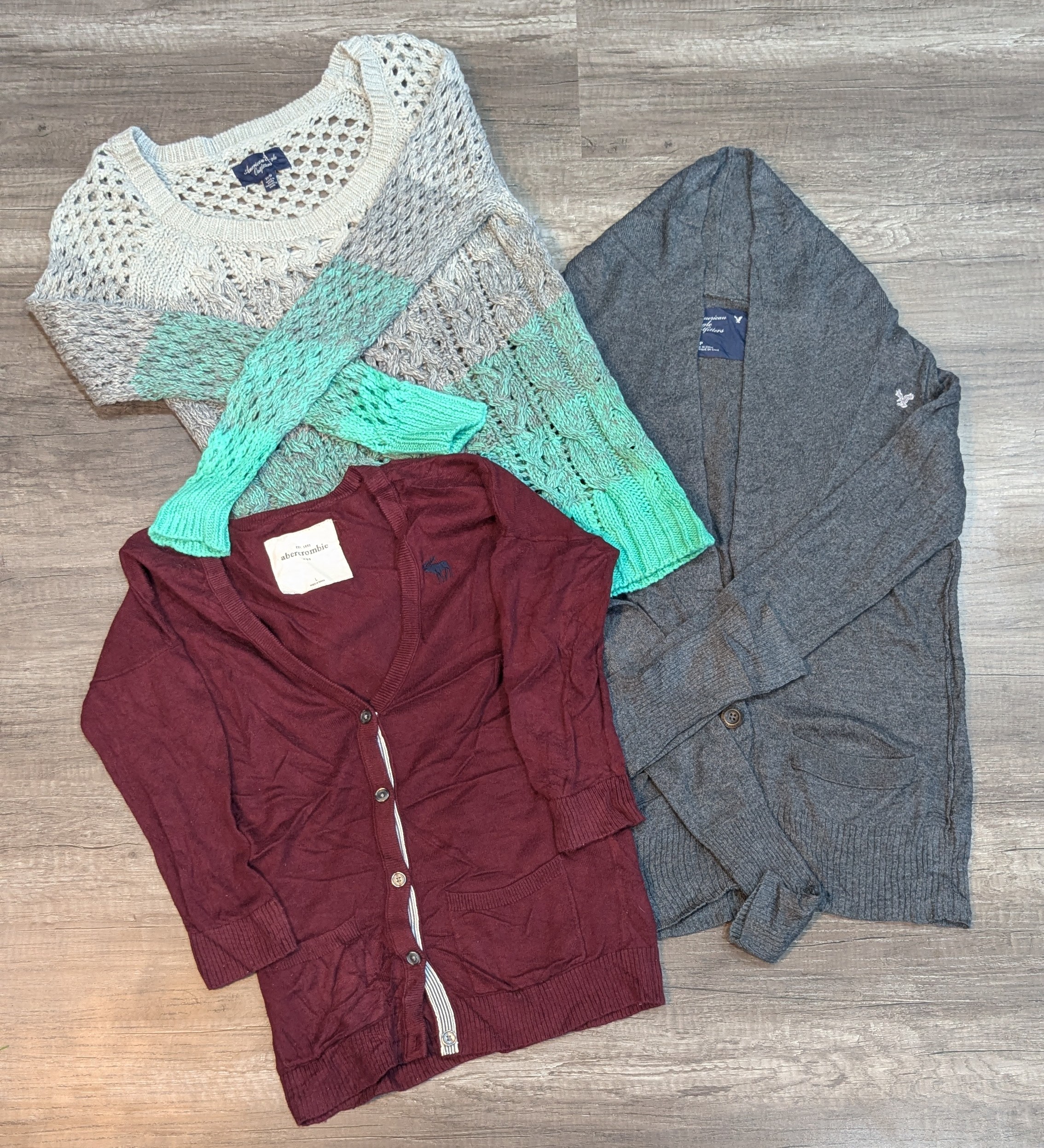 1537 - American Eagle, Hollister, Aeropostale & Abercrombie セーター