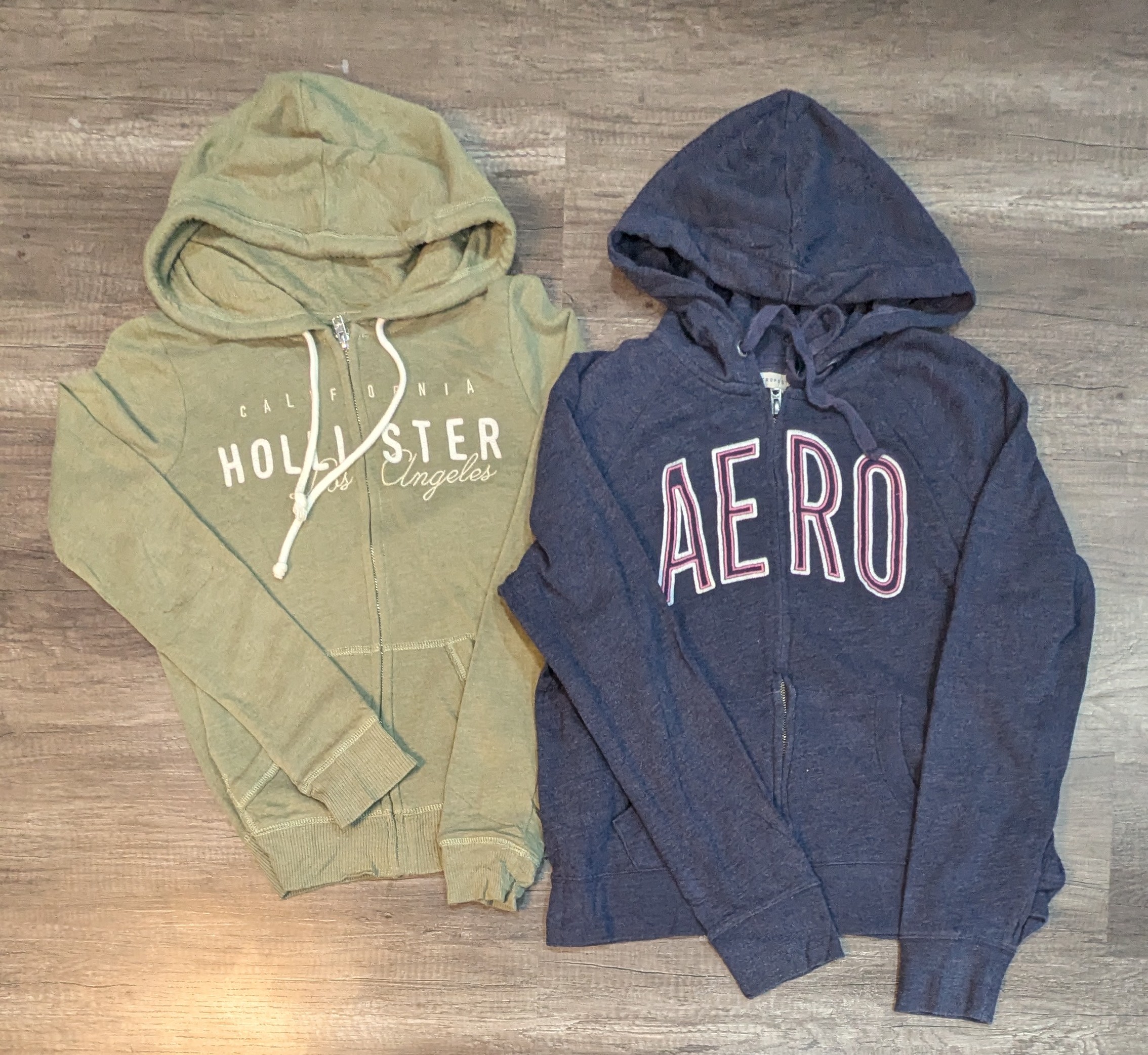 1544 - American Eagle, Hollister, Aeropostale カジュアルフーディ & フルジップフーディ
