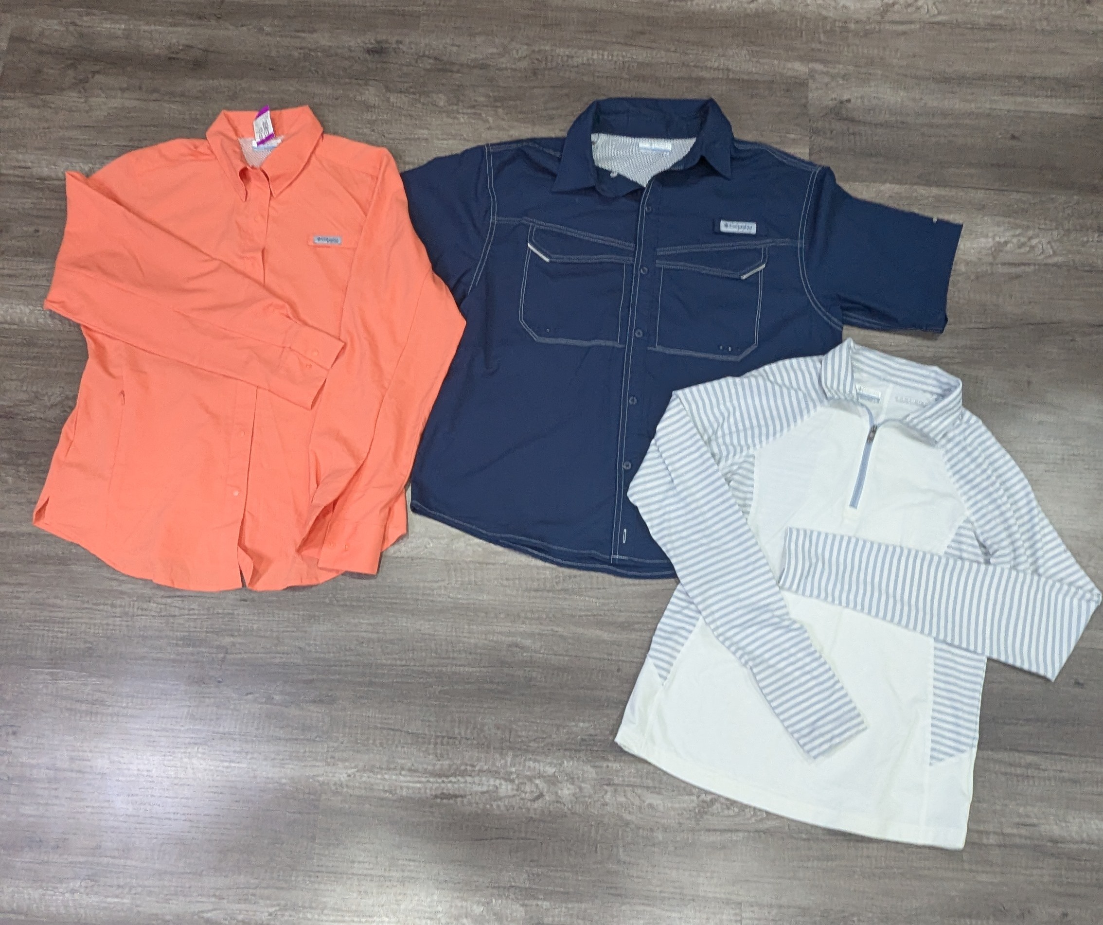 1567 - Columbia Shirt, Sweater & T-Shirt