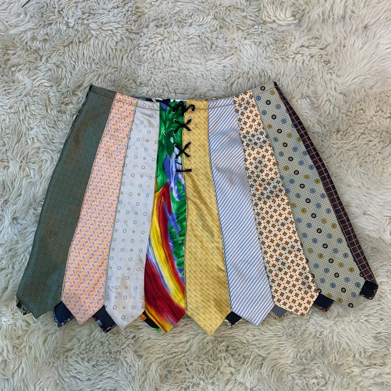 Saia de Gravata Upcycle