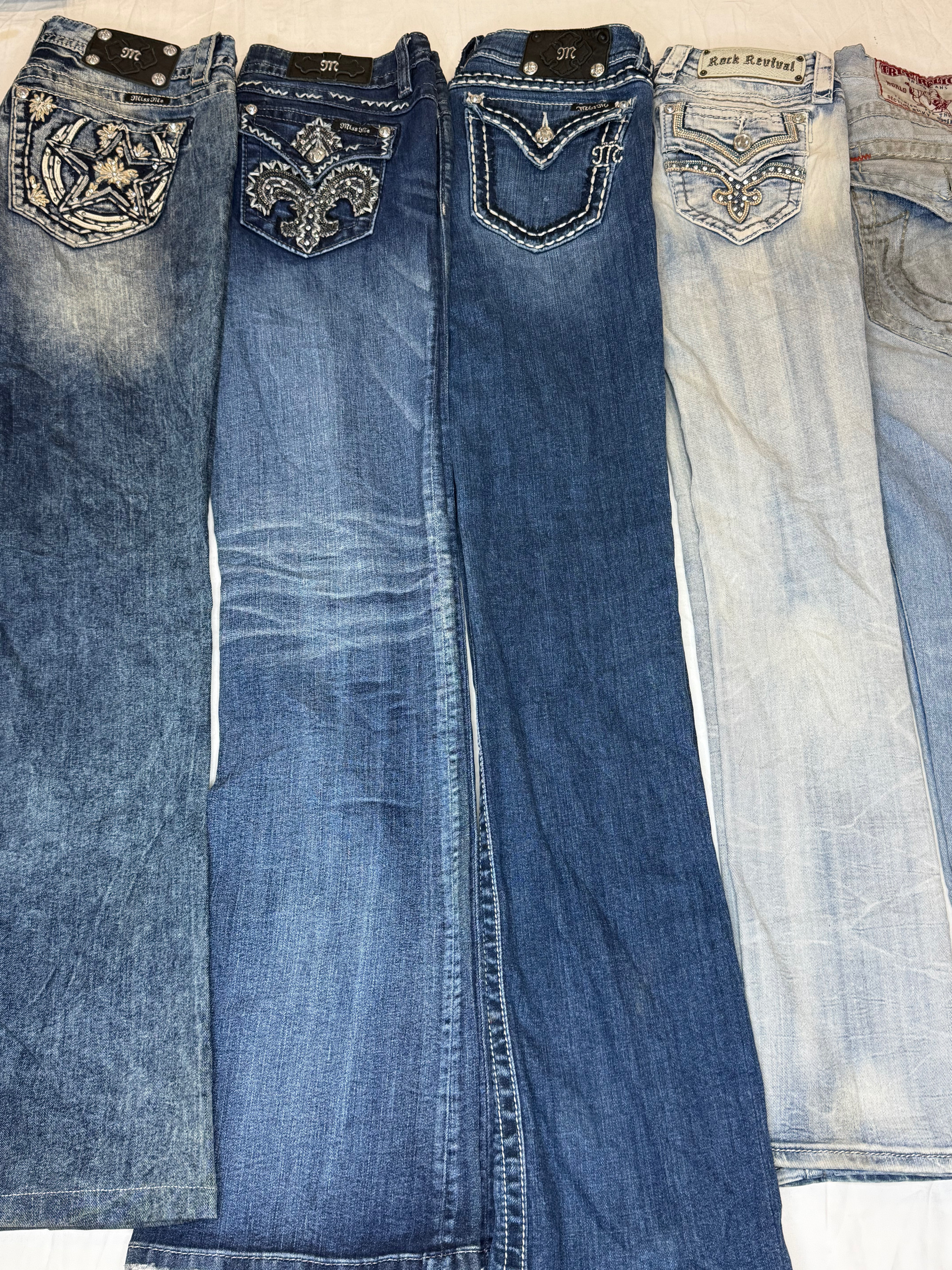 Miss Me/Rock Revival/True Religion Jeans | V-T242