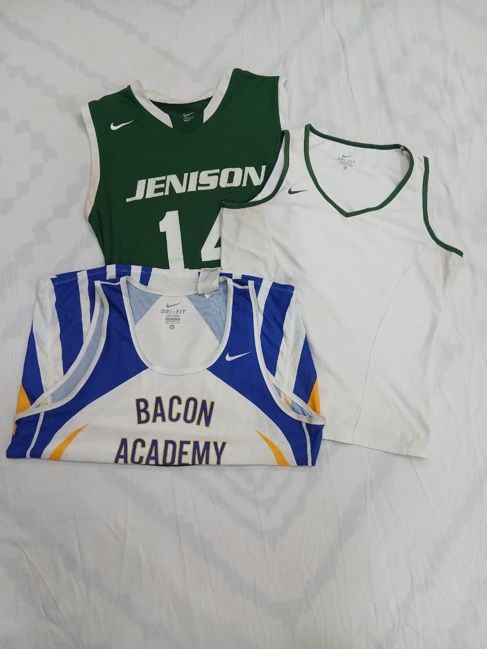 ZV1253 Mixed Brand Sport Tank Top Bundle