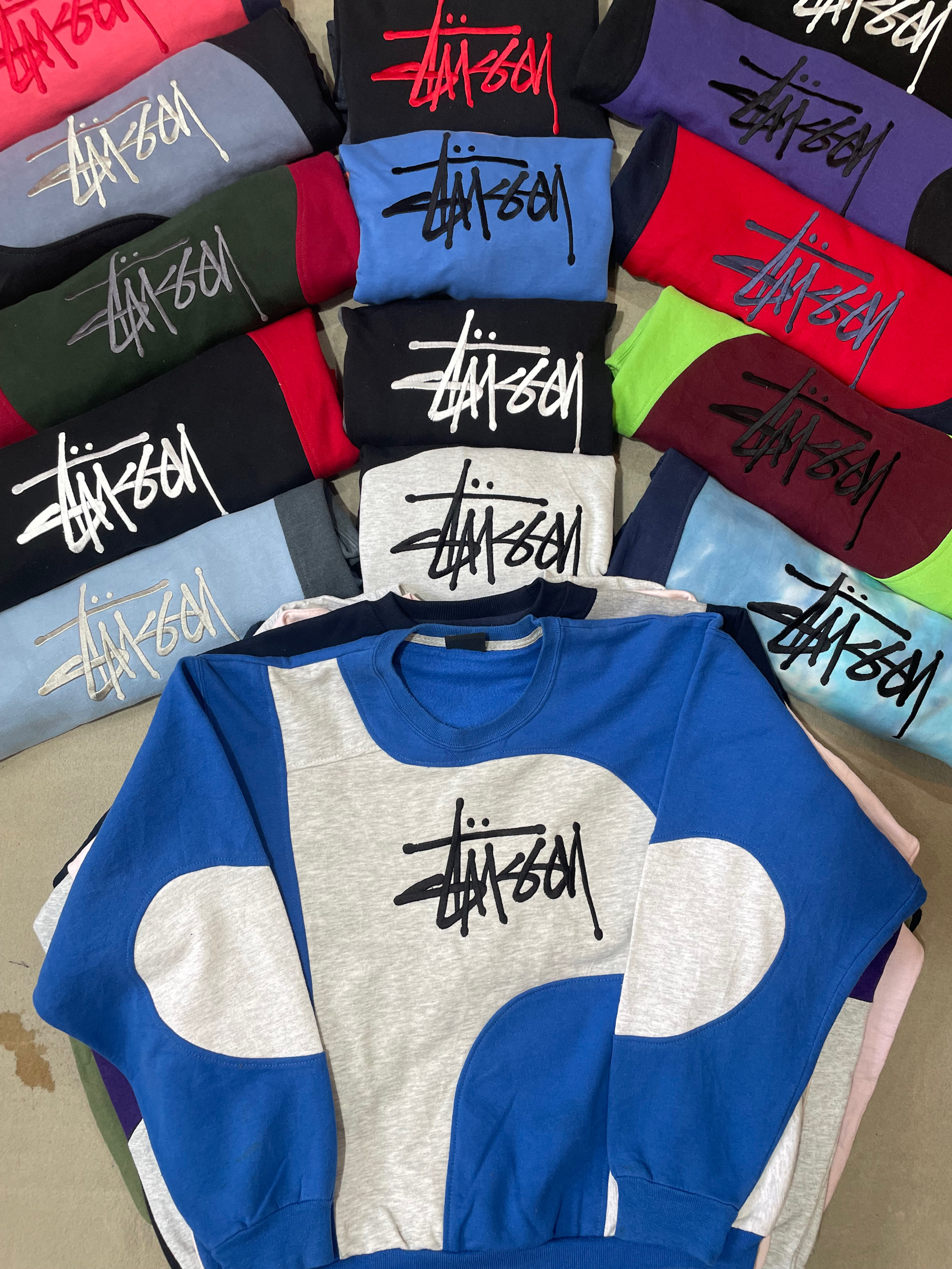 Stussy retravaillé style sweats à col rond #2012