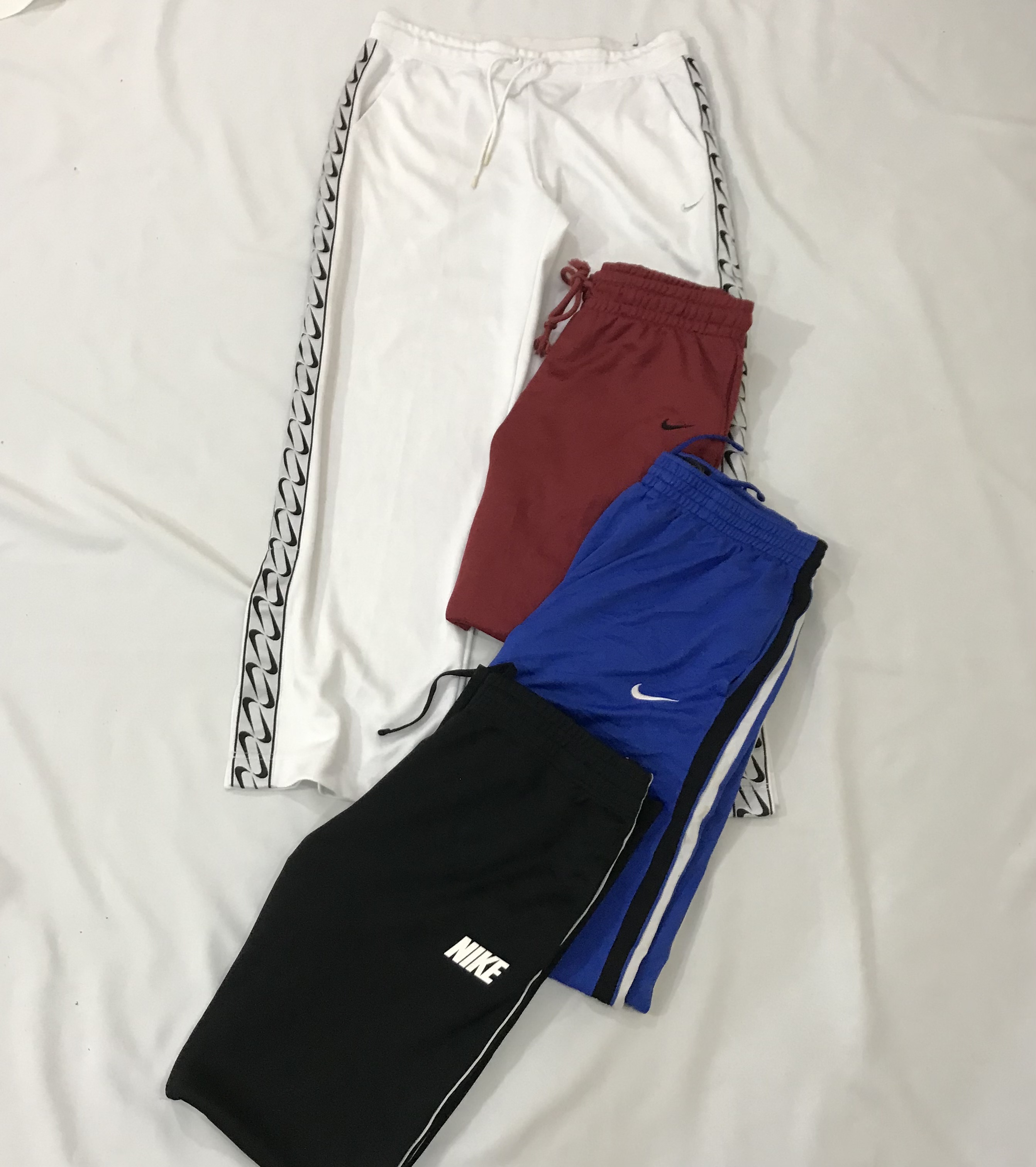 ビンテージ Nike トラックパンツ