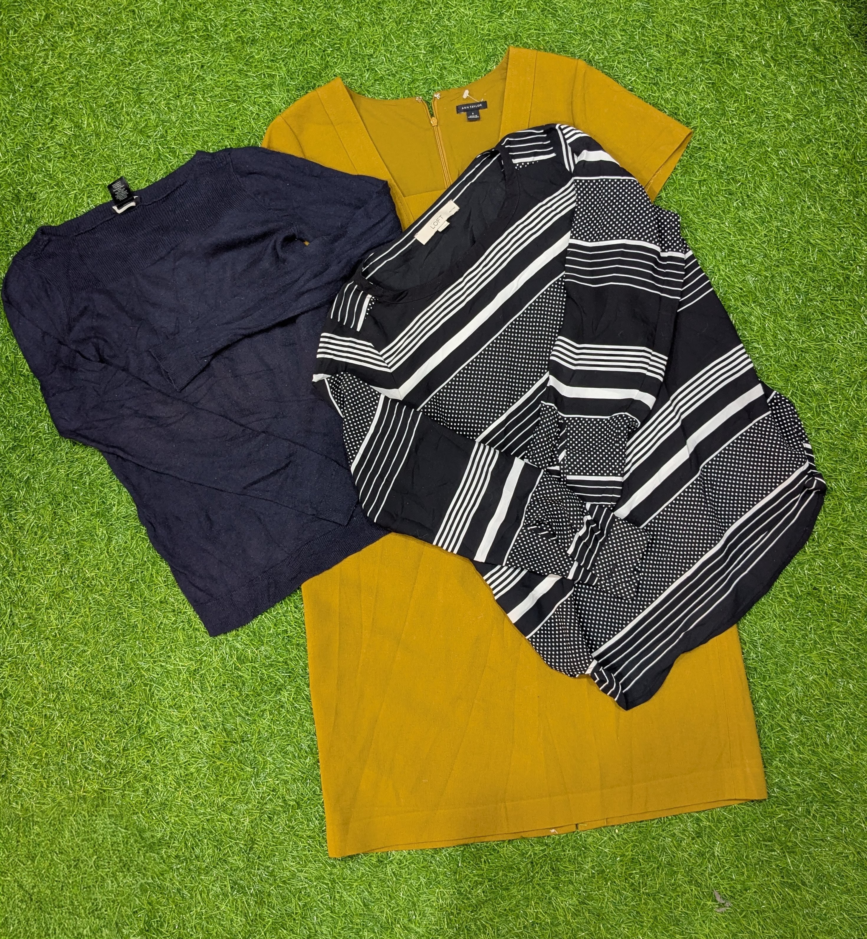 1632 - Loft, Ann Taylor Loft Sweaters, Dresses, Blouses