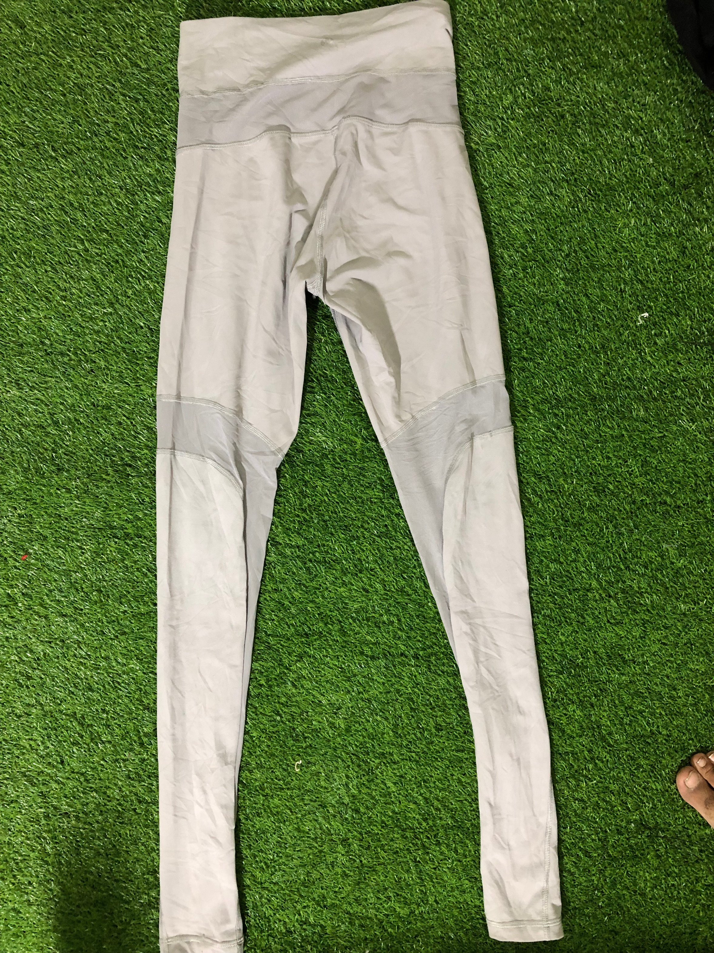 本物のlalulemonレギンス