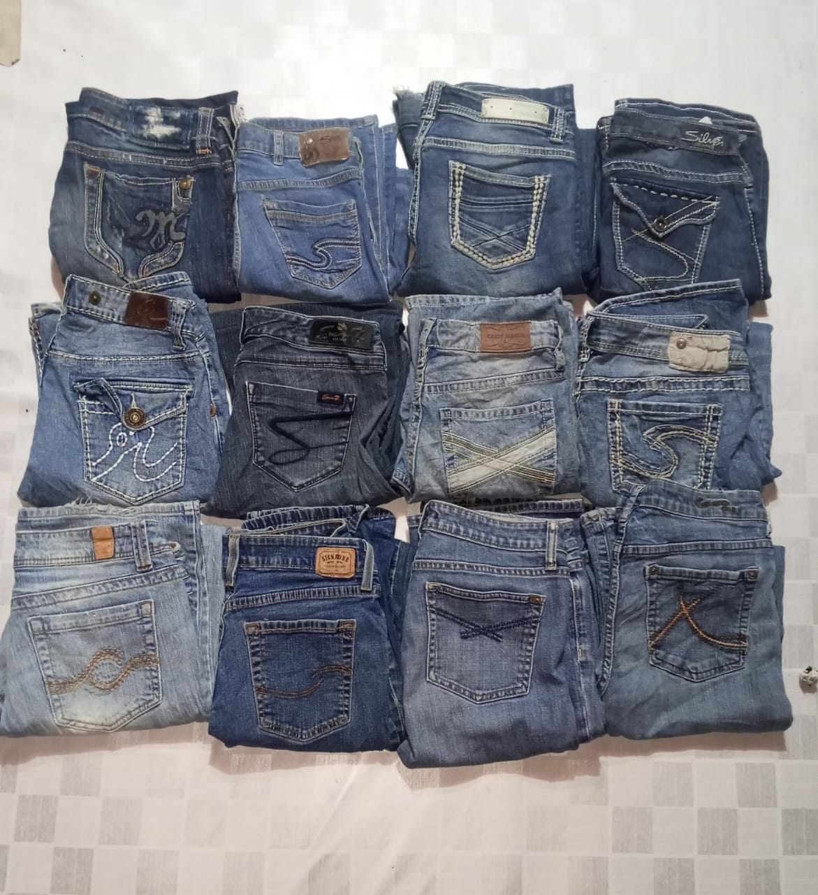 「VIGOSS AND OTHER BRAND JEANS」