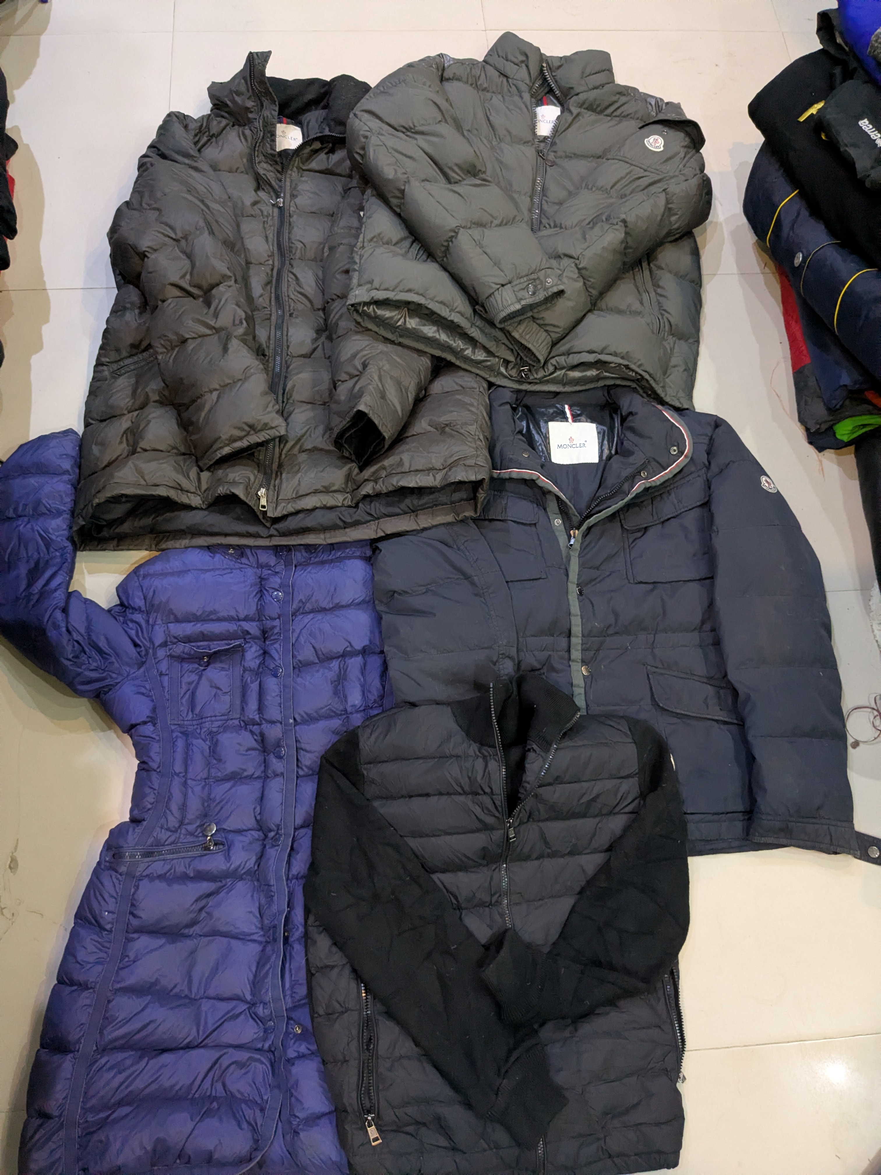 モンクレールパファージャケット