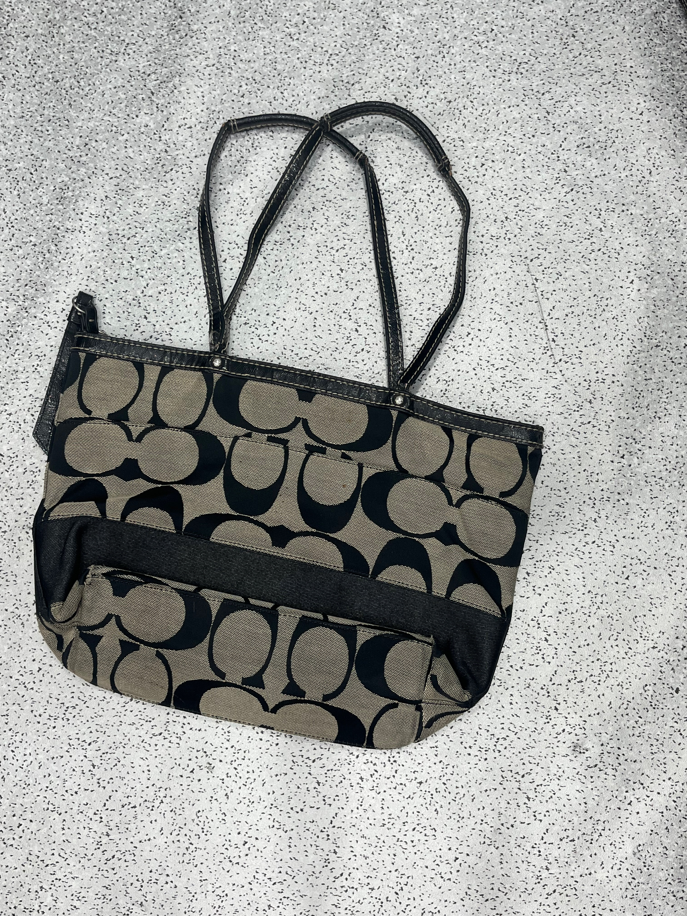 「コーチバッグ」