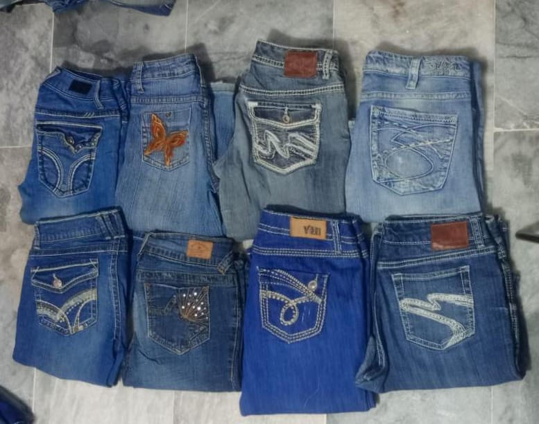 SILVER AND OTHER BRAND JEANS (MR982)