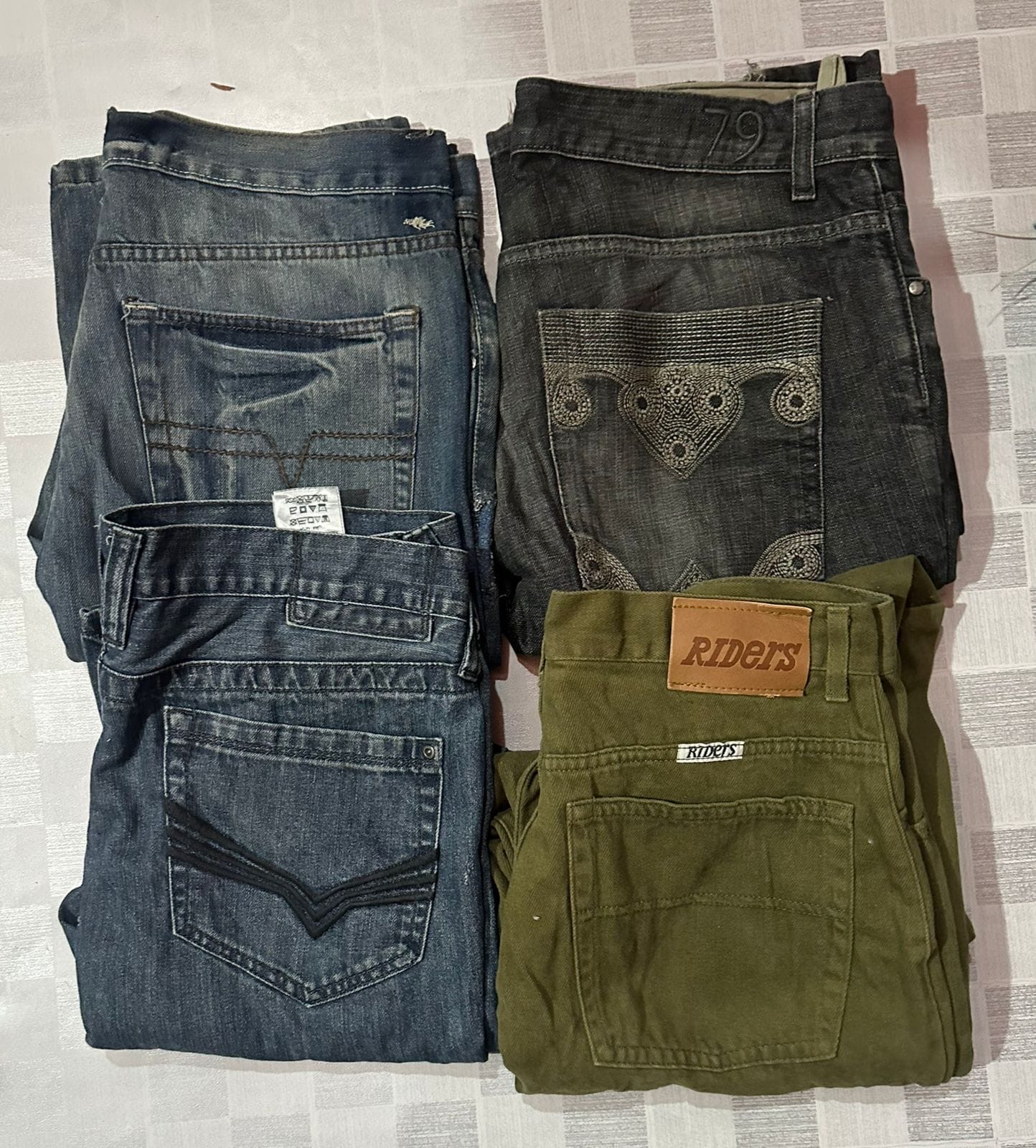 Jeans Levi’s e altre marche miste
