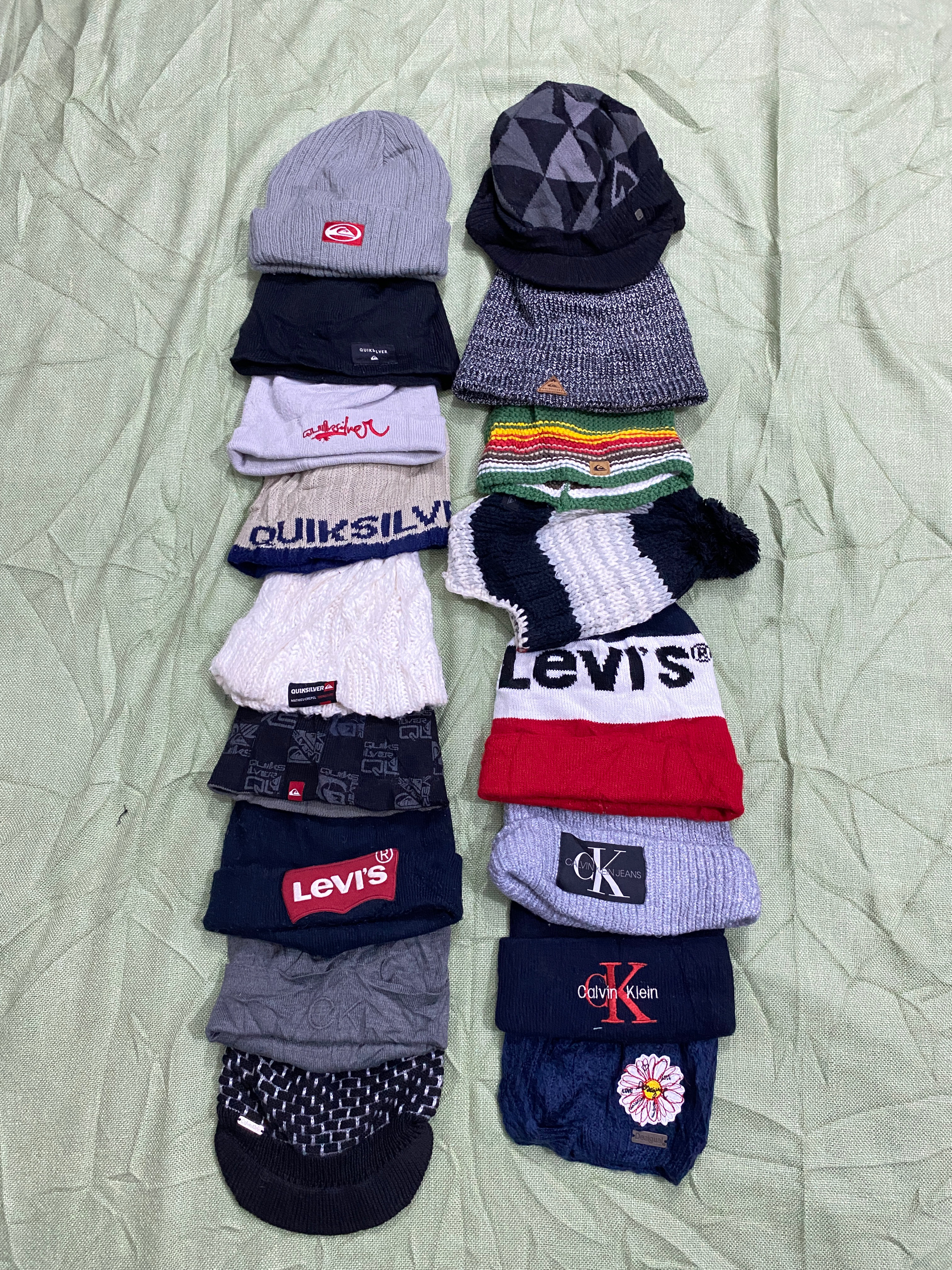 Quicksilver/Calvin Klein/Levi’s/Desigual ビーニー