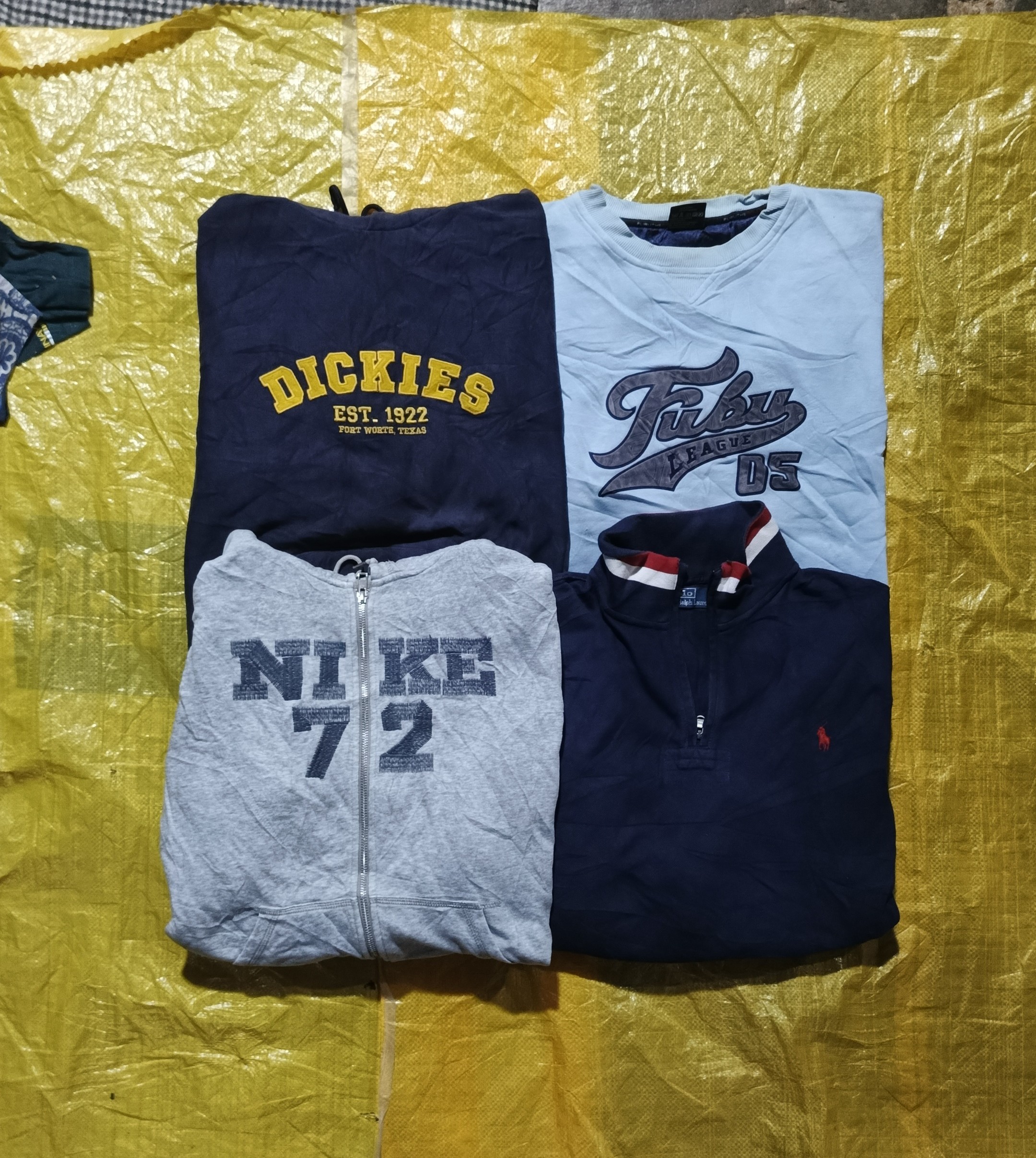 FUBUとヴィンテージミックススウェットシャツ