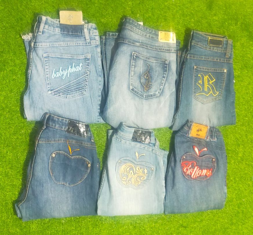 APPLE BOTTOMS UND ANDERE MIX-MARKEN JEANS (MD 1472)
