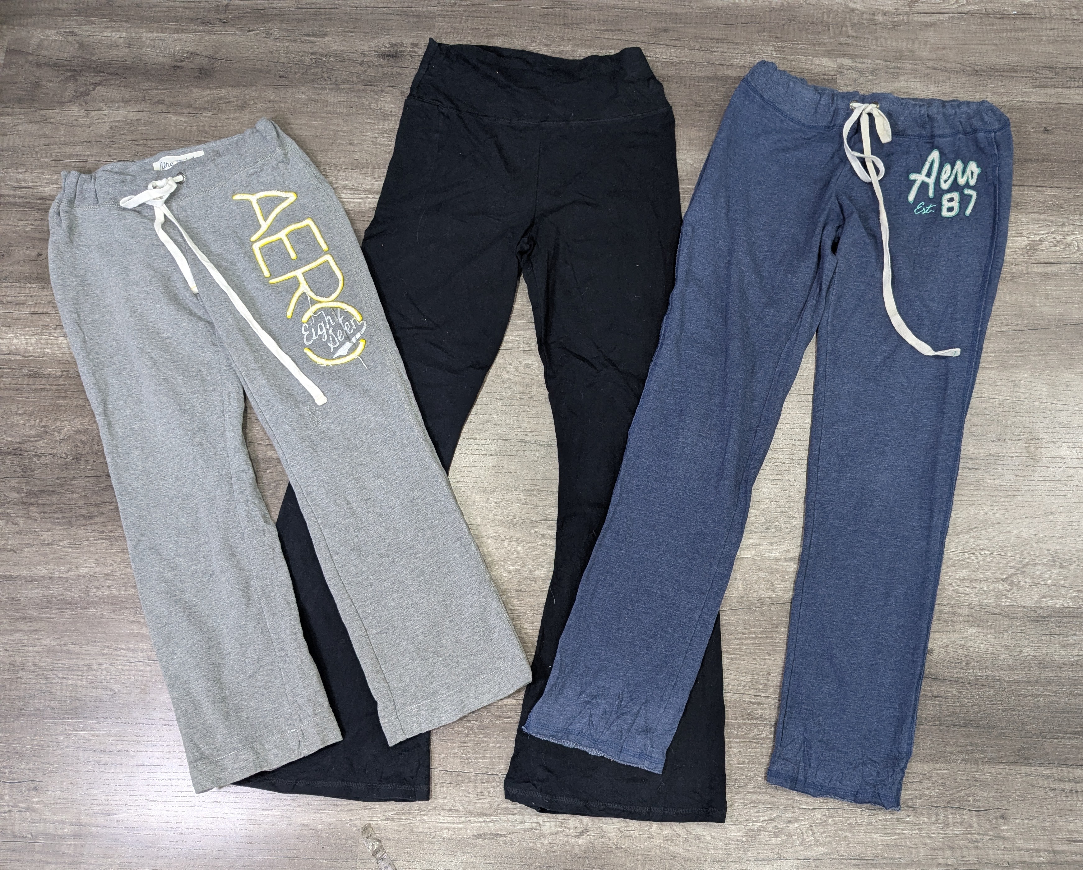 1692 - American Eagle, Hollister, Aeropostale & Abercrombie トラウザー & レギング