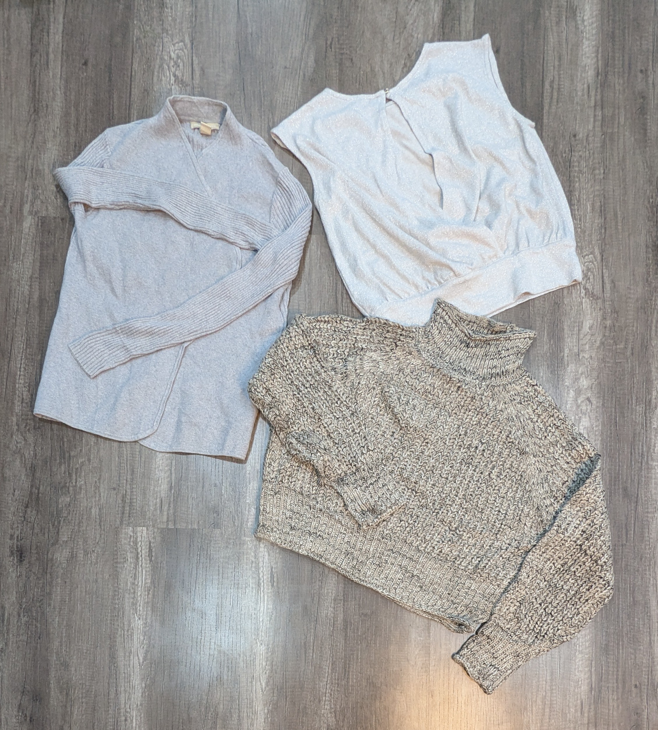 1699 - Gap, Express, H&M, Divided, Forever 21 & Banana Republic Pullis & Cardigans