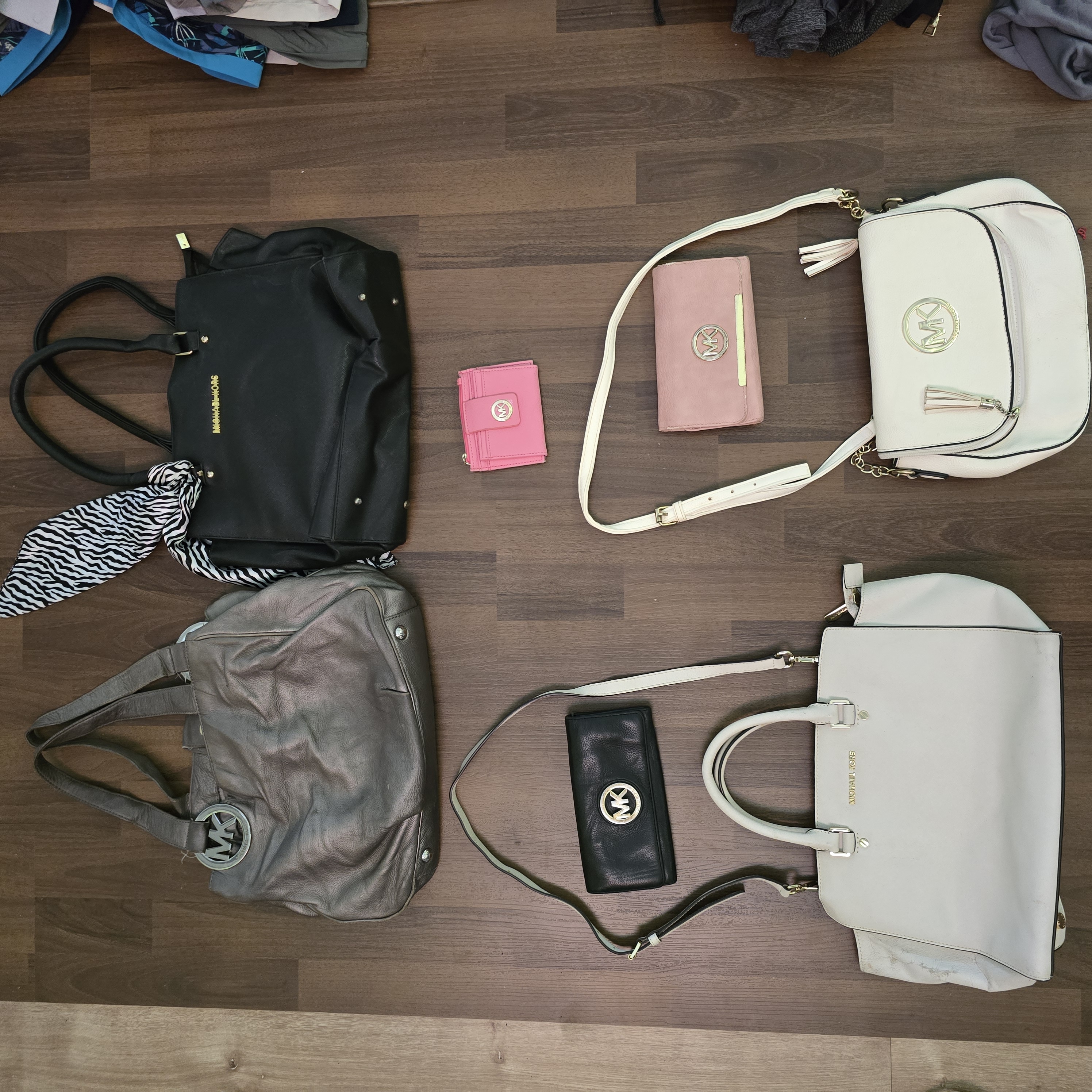 AV-0556 Michael Kors Handbags