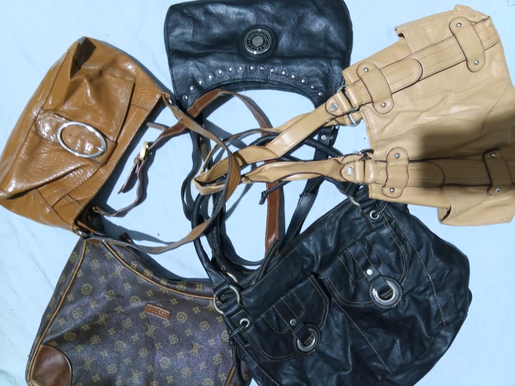 バッグ：デザイナーブランド：ハーレーダビッドソン、リズ＆コ、など