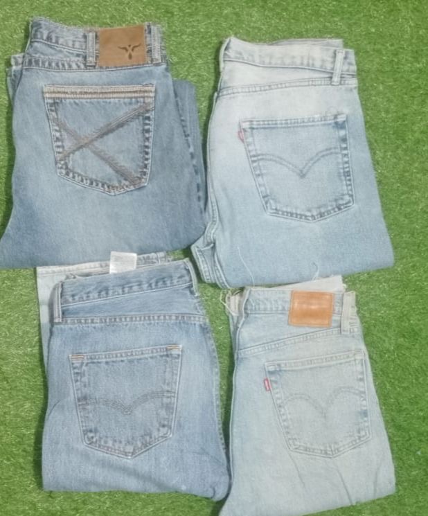 LEVI’S AND OTHER MIX BRANDS JEANS