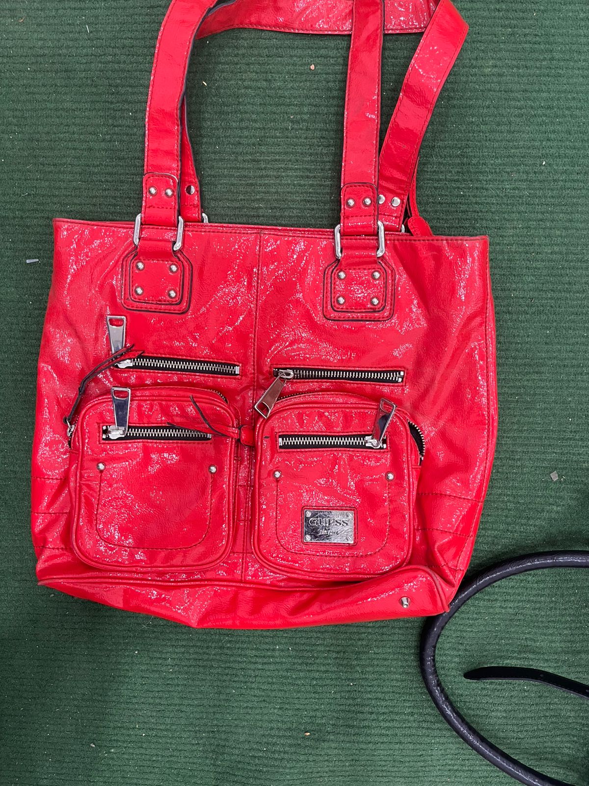 「Guessバッグ」