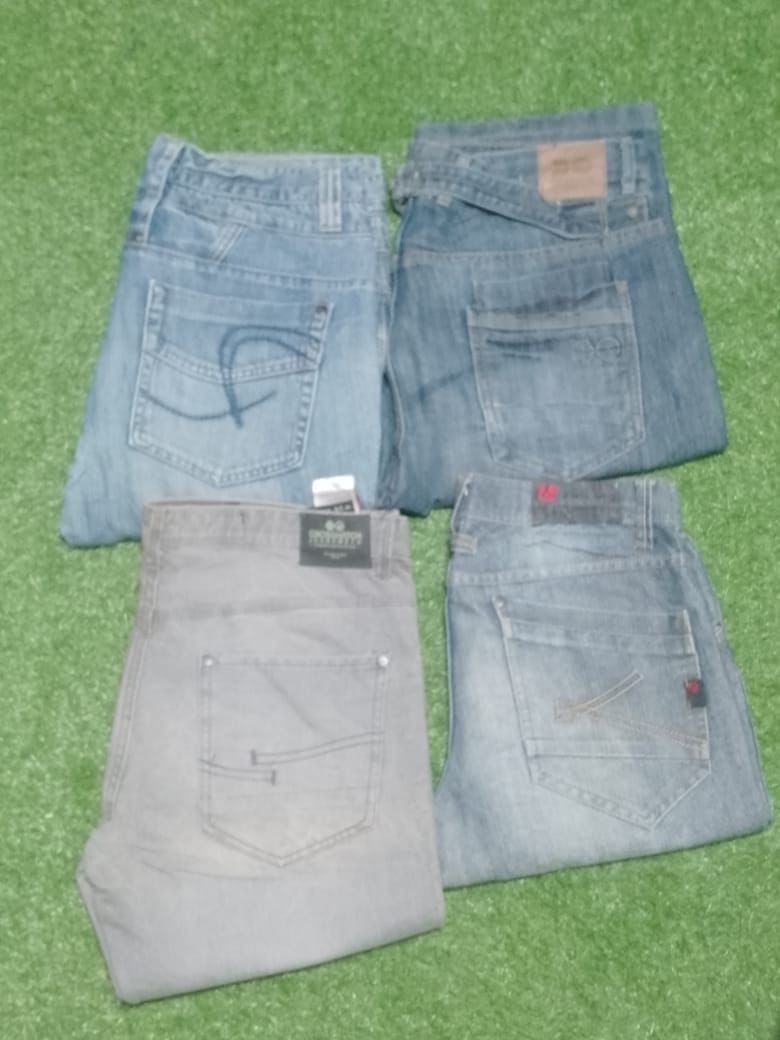 STRAIGHT AND OTHER MIX BRANDS JEANS (ID 1526)