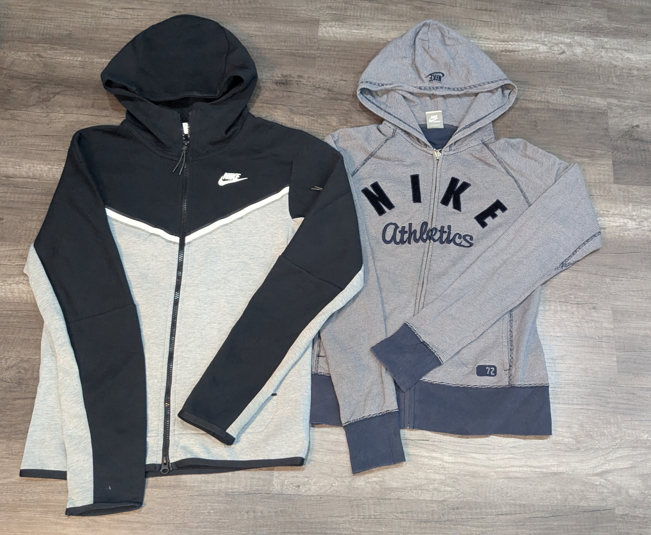 1715 - Nike カジュアルとジッパーフーディ