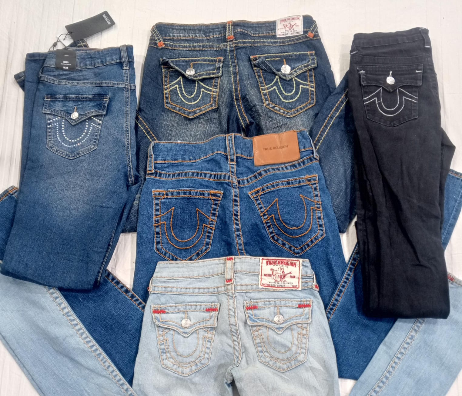 CR5741 True Religion Flare Jeans