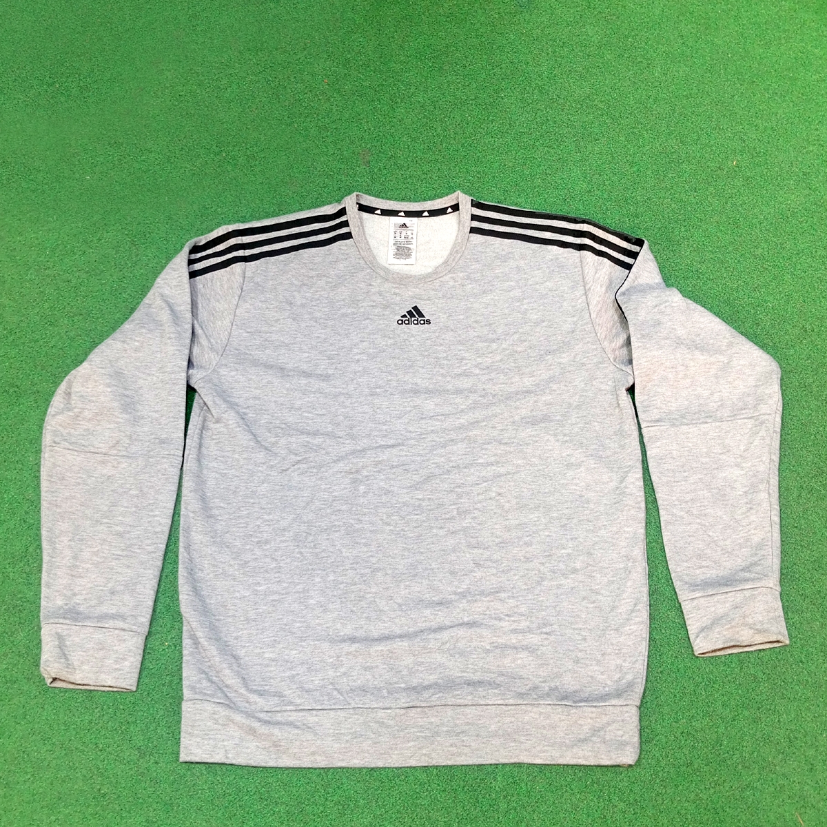 Adidas Sweatshirt