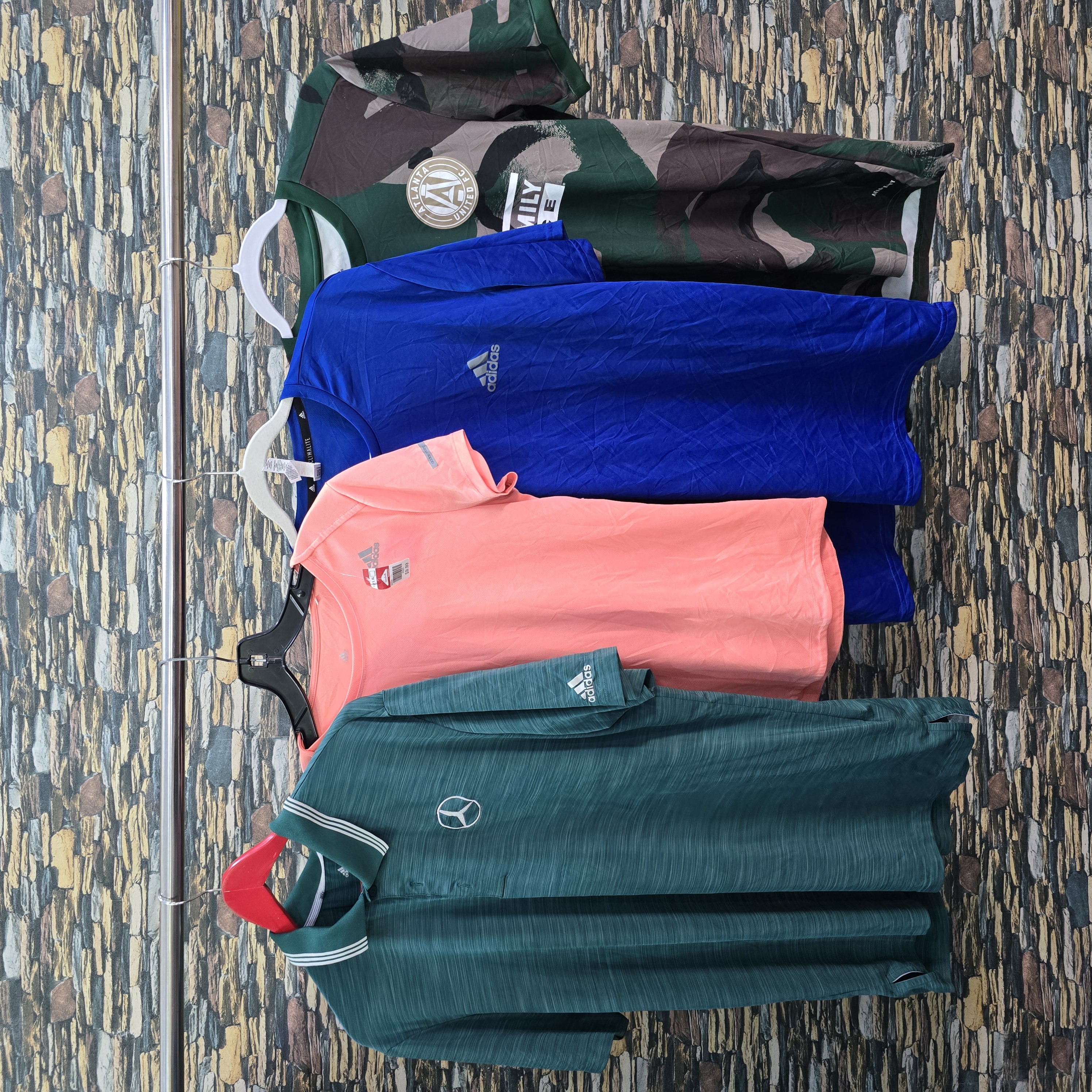 AV-0668 Adidas T-Shirts s/s