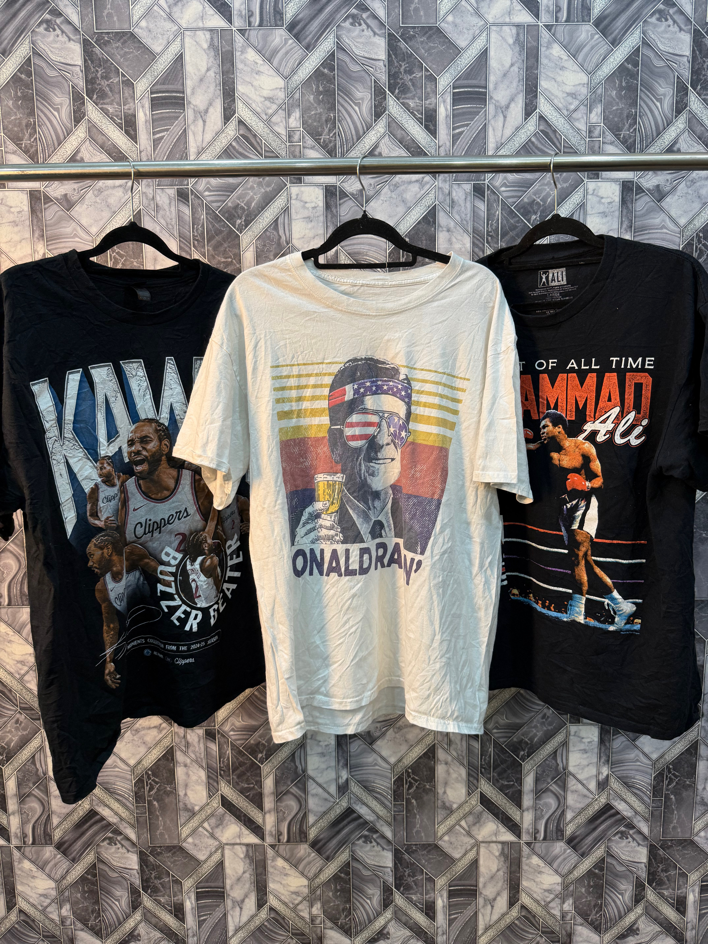 AVG-0073 Nostalgische Grafiken T-Shirts