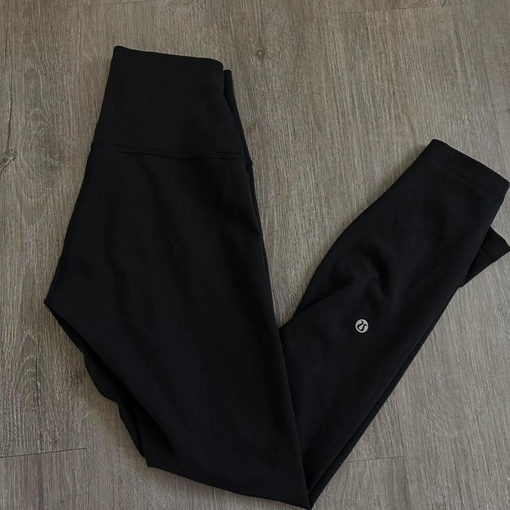 Leggings pour femmes Lululemon de seconde main.