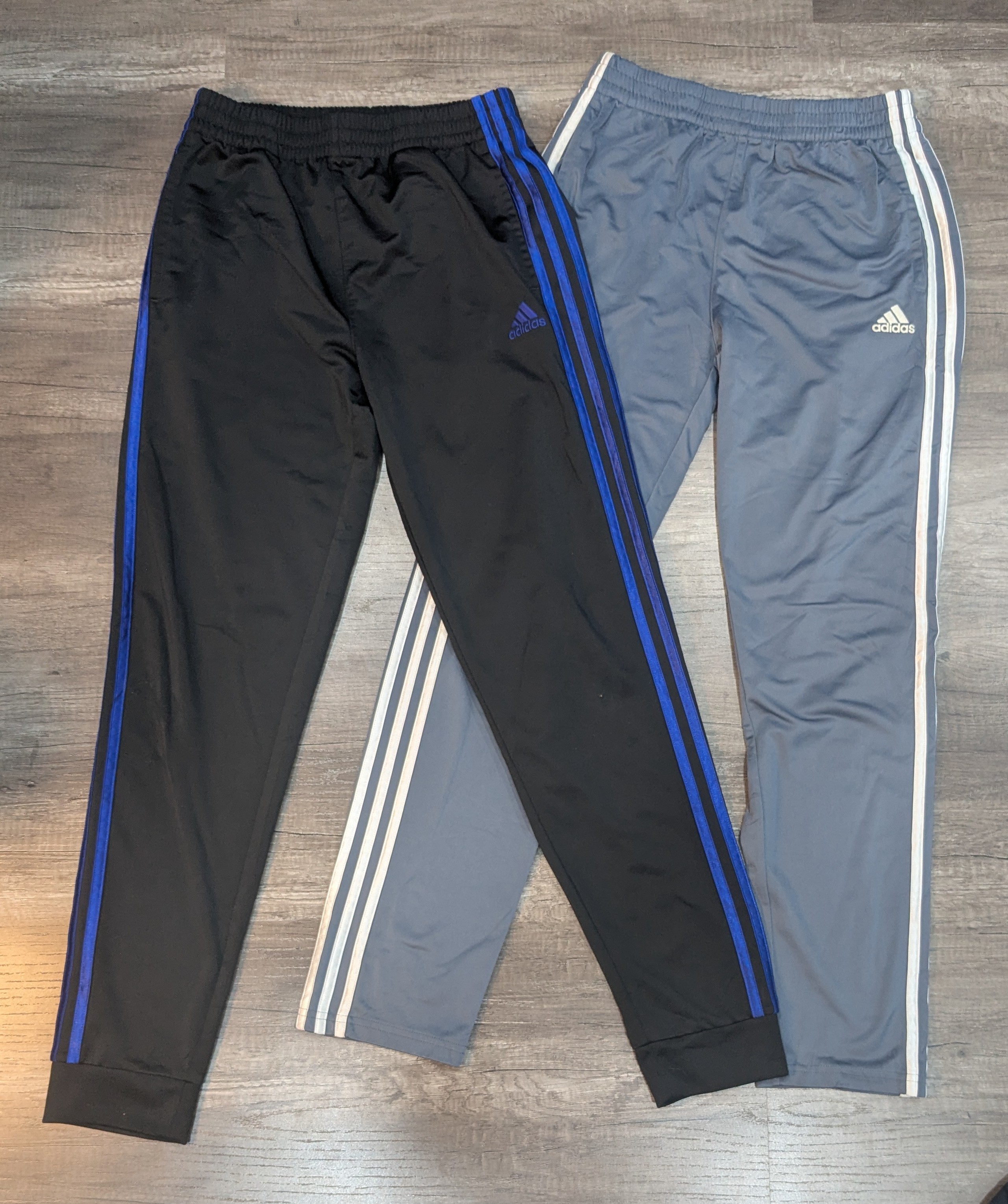 1802 - Adidas Pantaloni