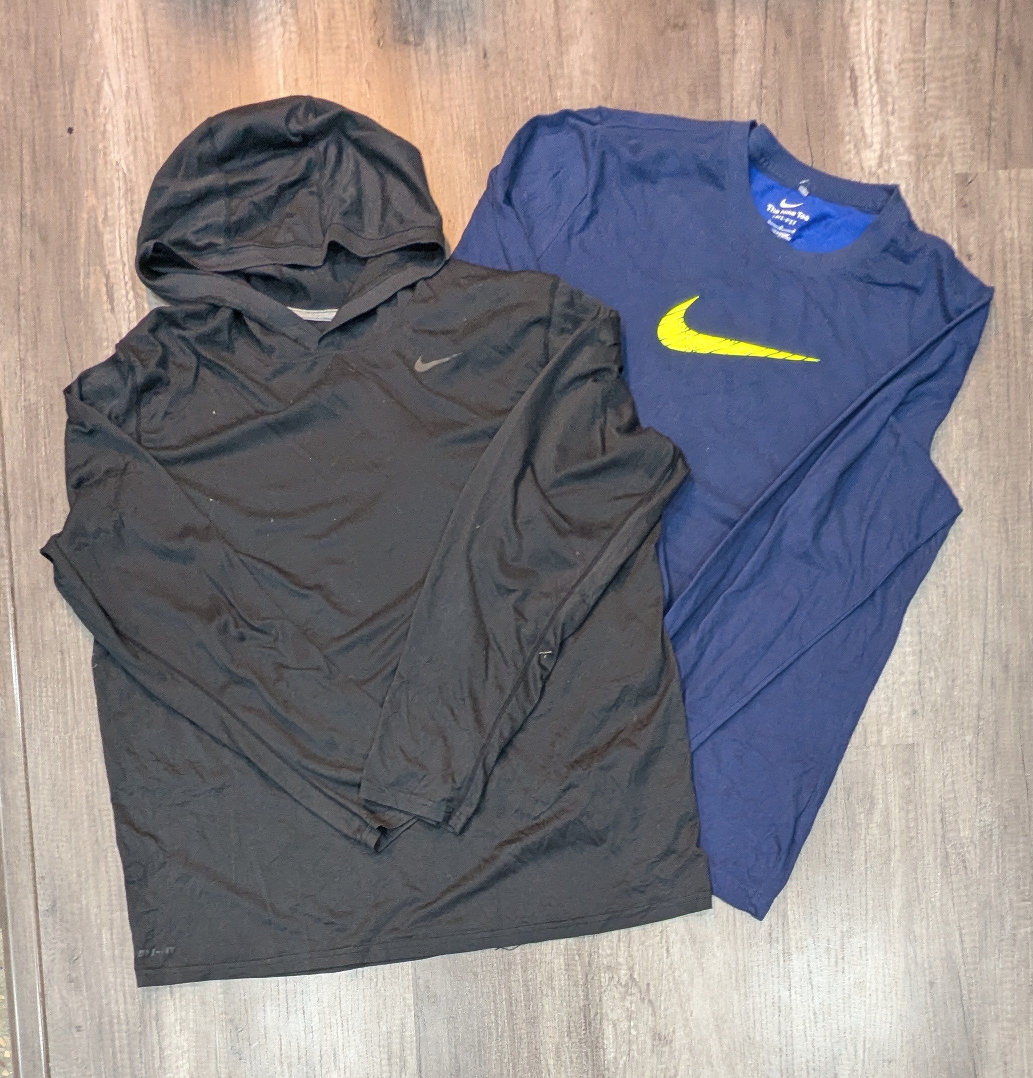 1821 - Nike Hoodie, Langarm-T-Shirts & 1/4 Zip (Mix-Artikel)