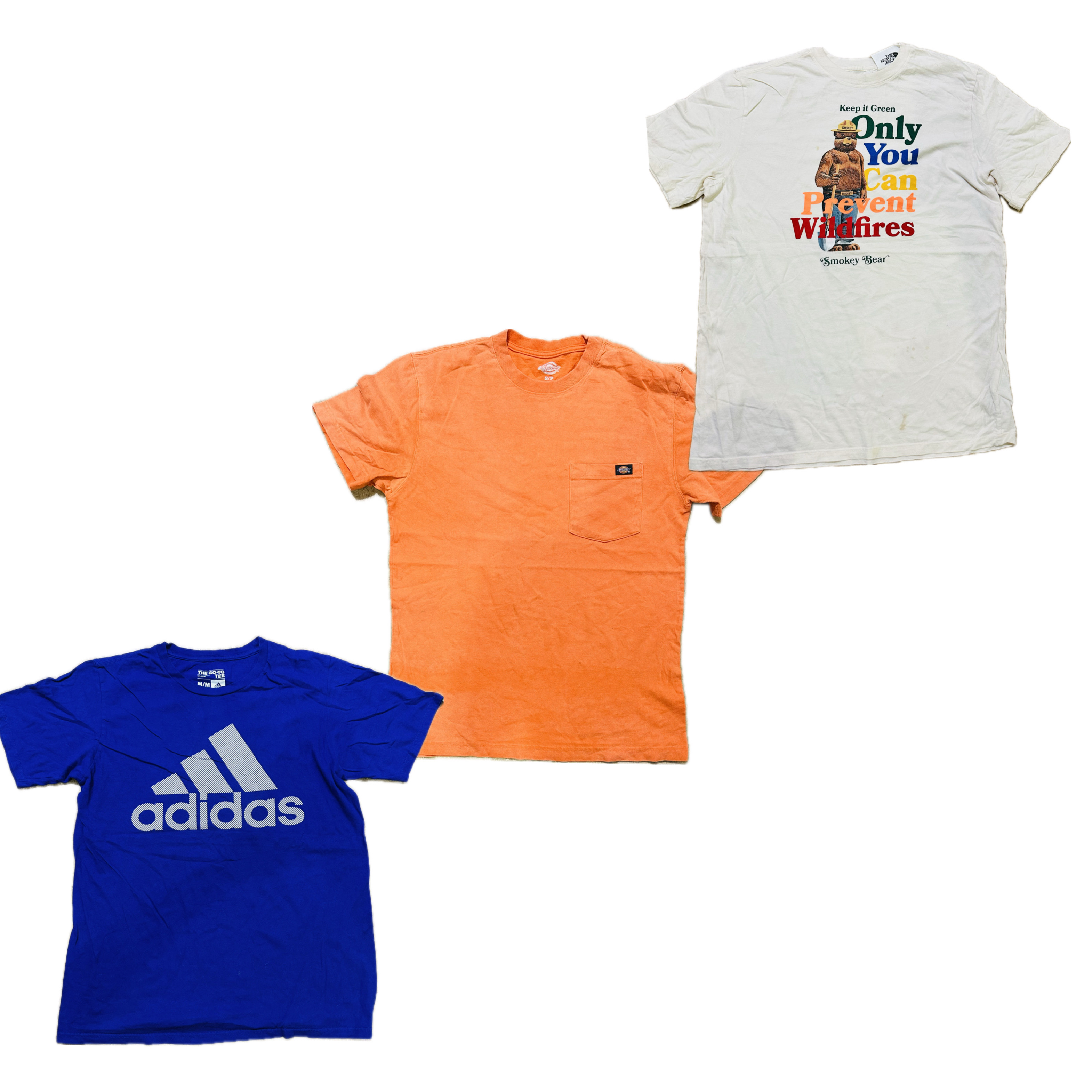 Levis adidas und bedrucktes T-Shirt