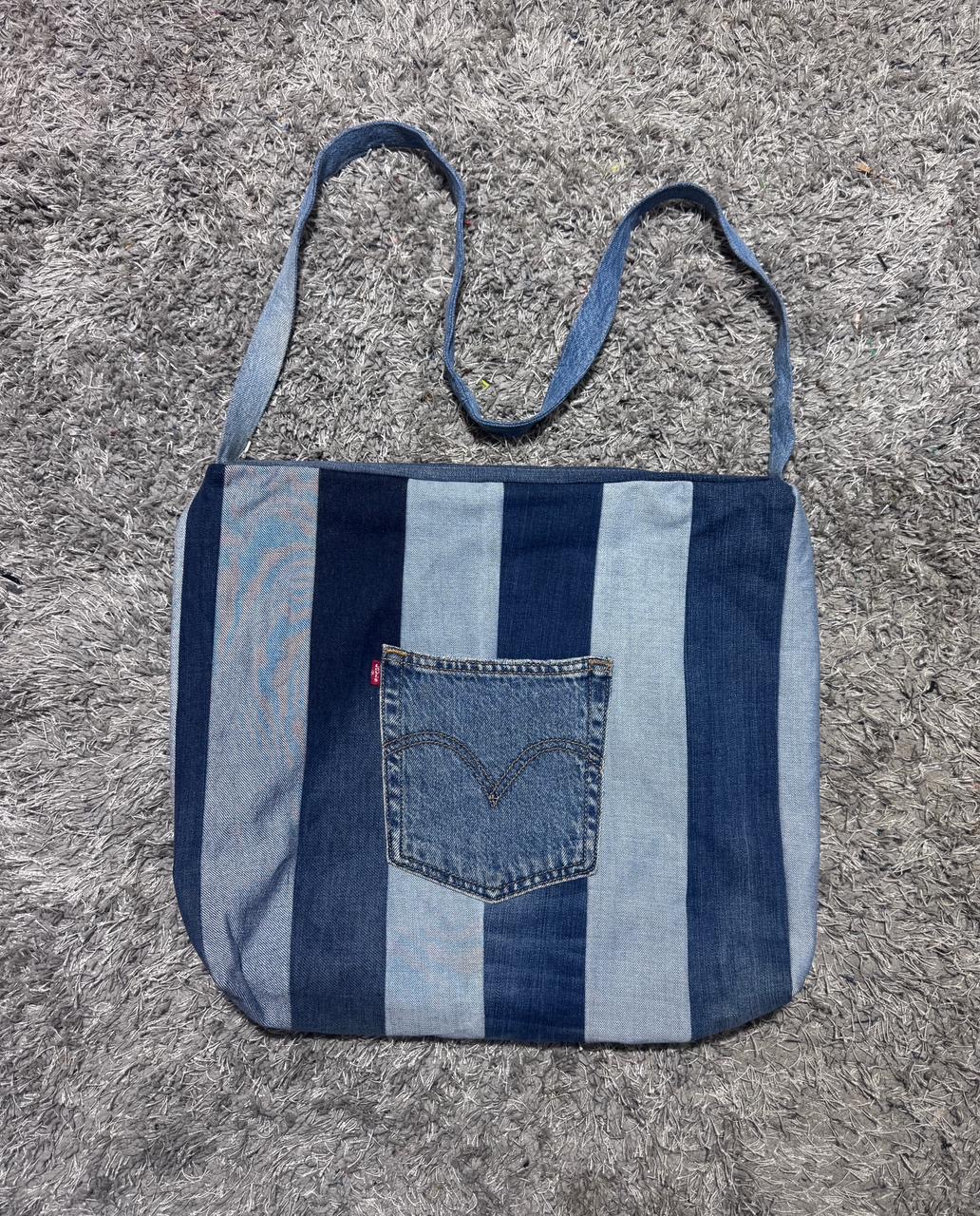 Upcycled Levi’s Multipatch Denim Taschen