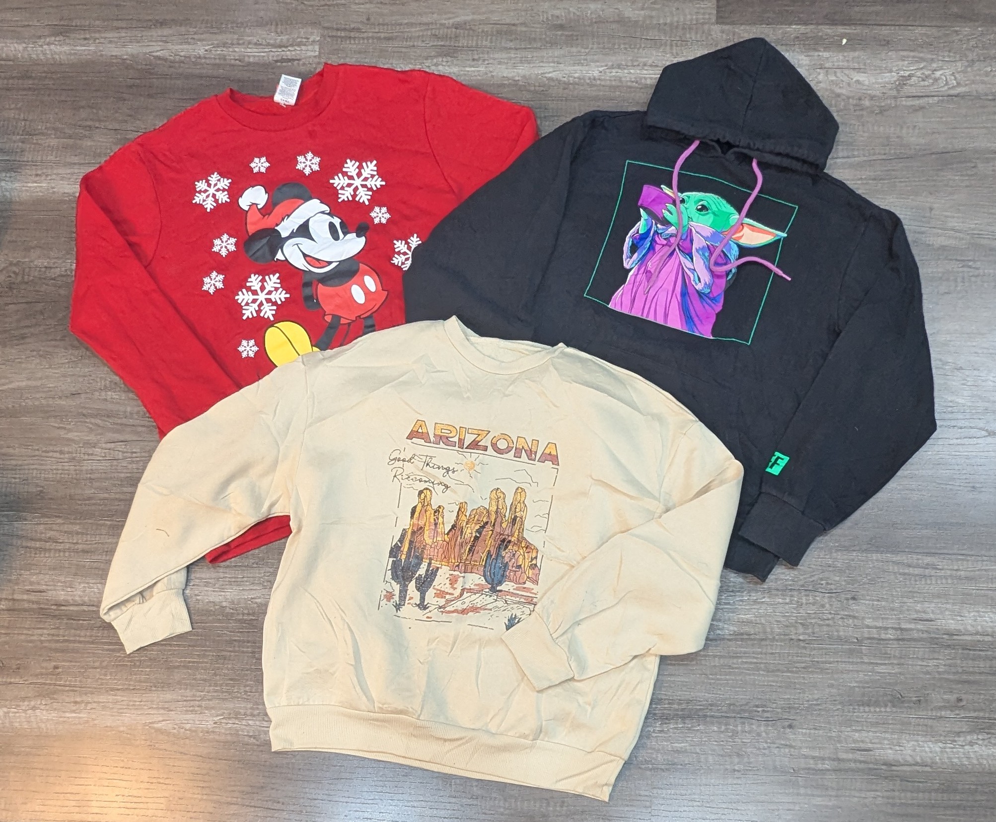 1867 - Disney & Unbranded Felpe Stampate e Felpe con Cappuccio – Collezione Mista