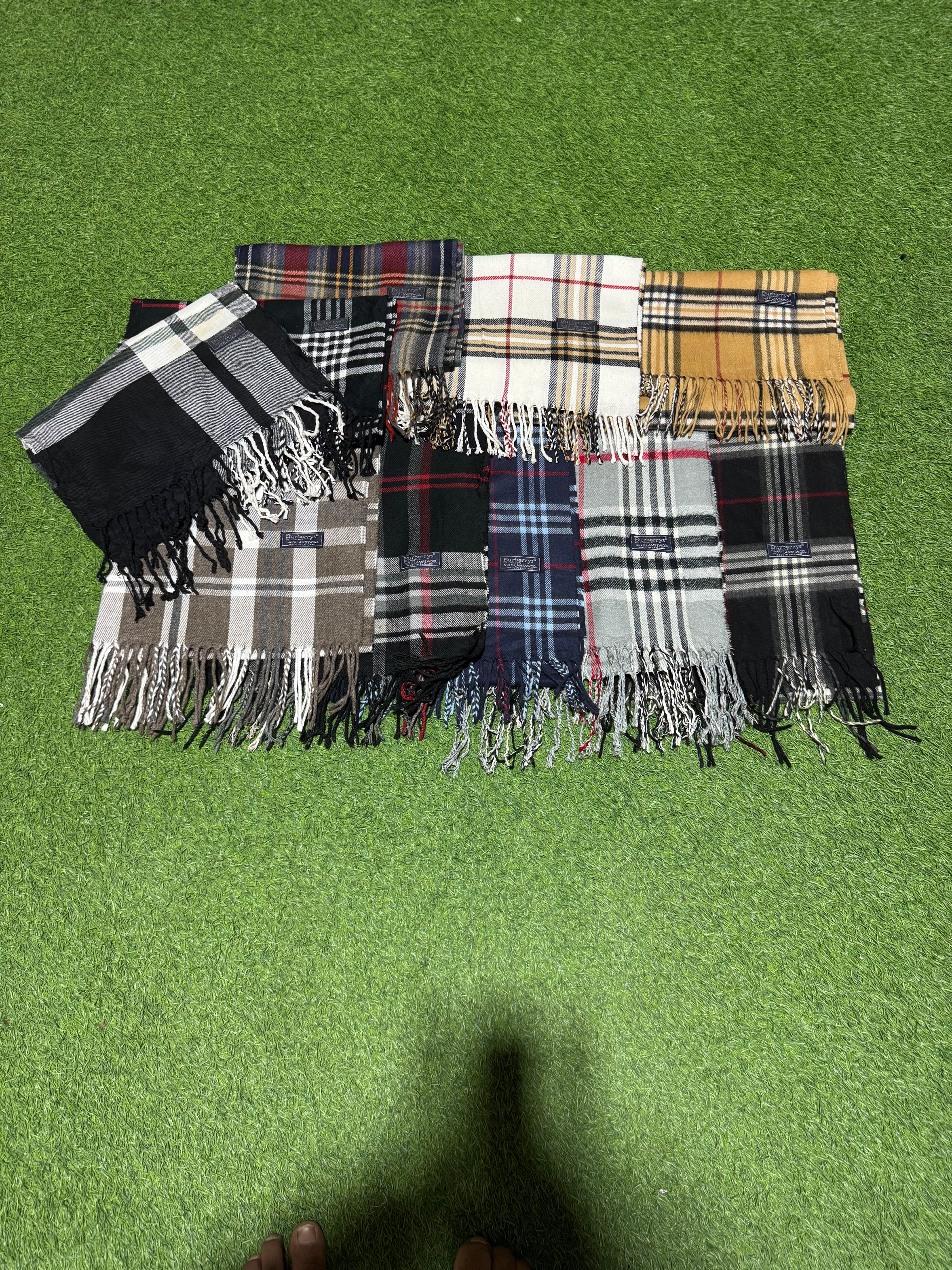 Branded Burberry Scarves (ks51)