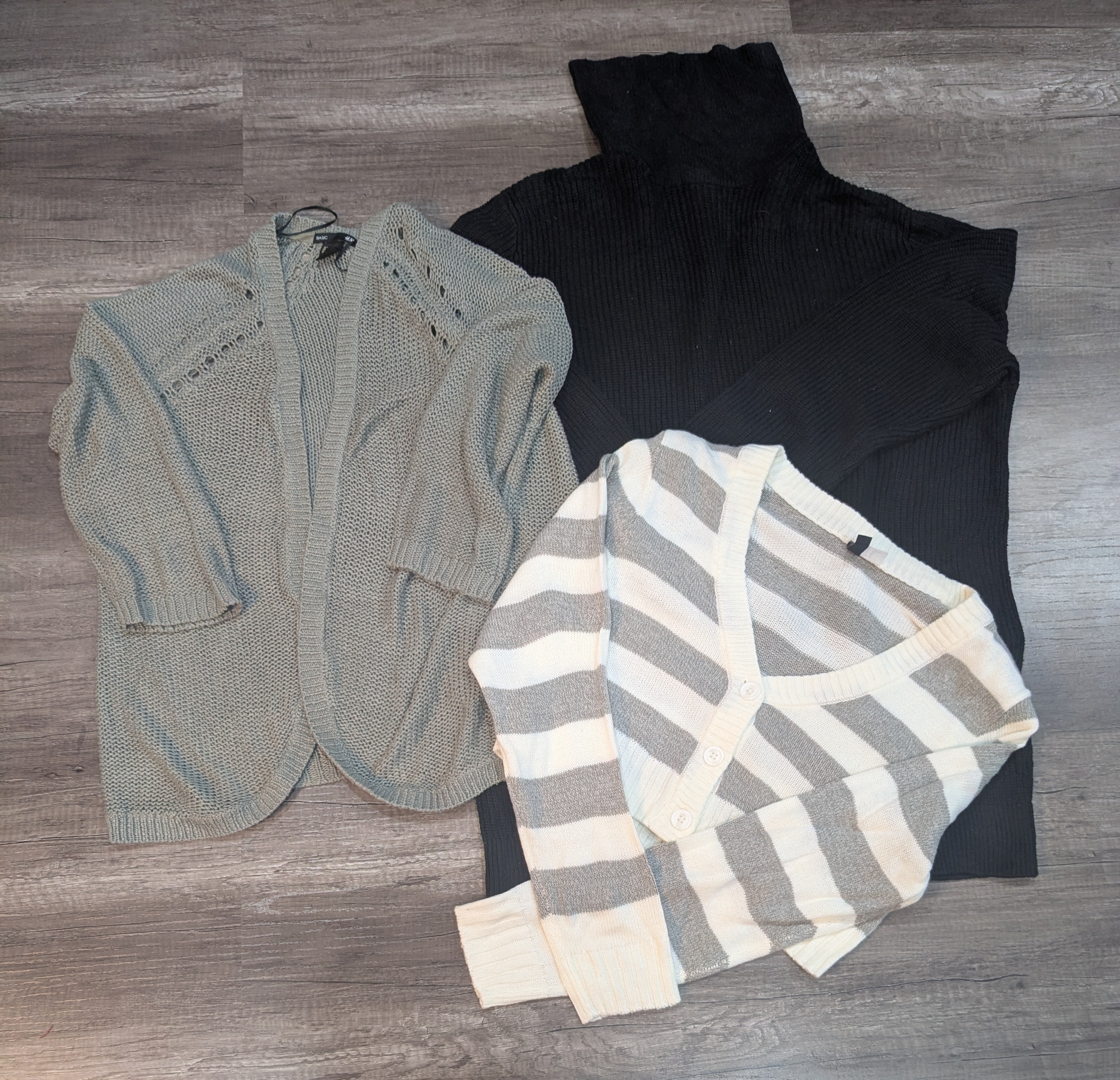 H&M e Suéteres Divided