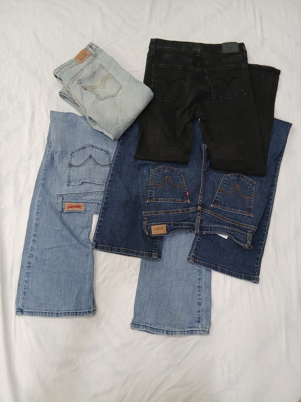 CRZ1373  Ladies Levi’s Mix Code Pants