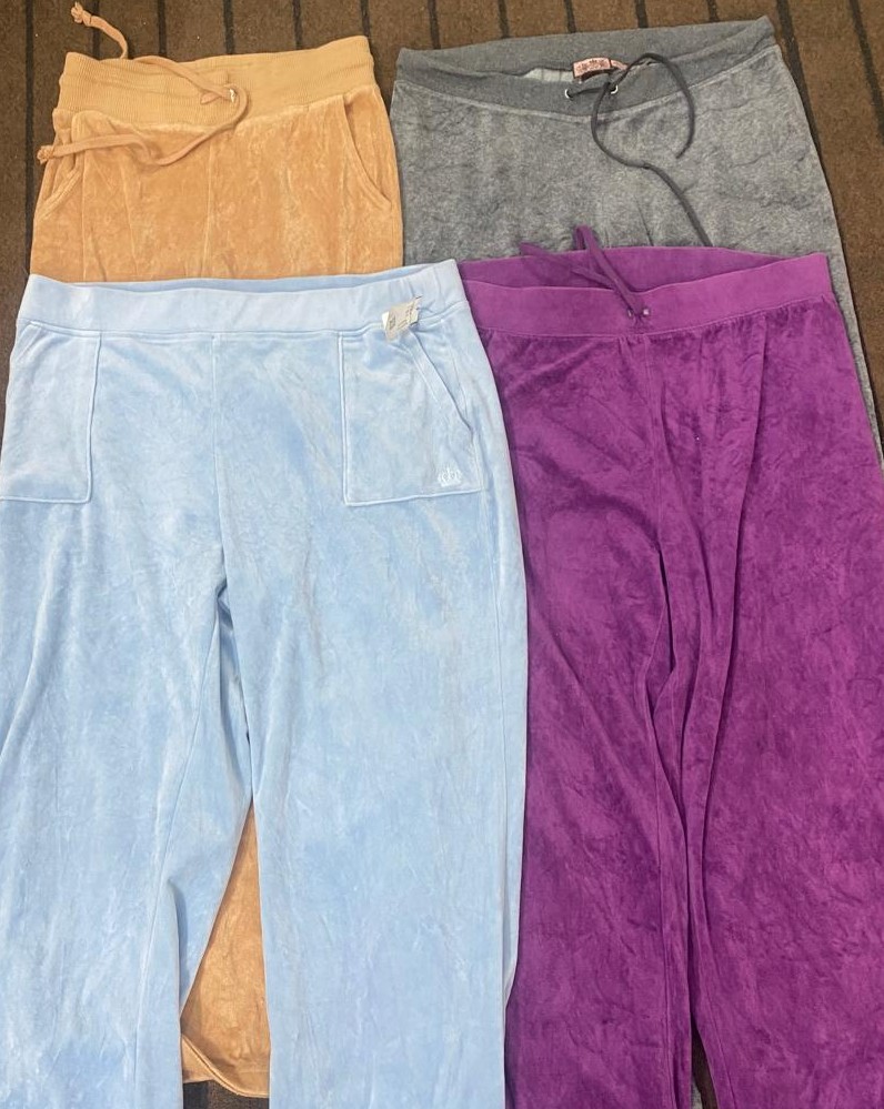 SD - 327 -- Juicy Couture Women Trousers 👖