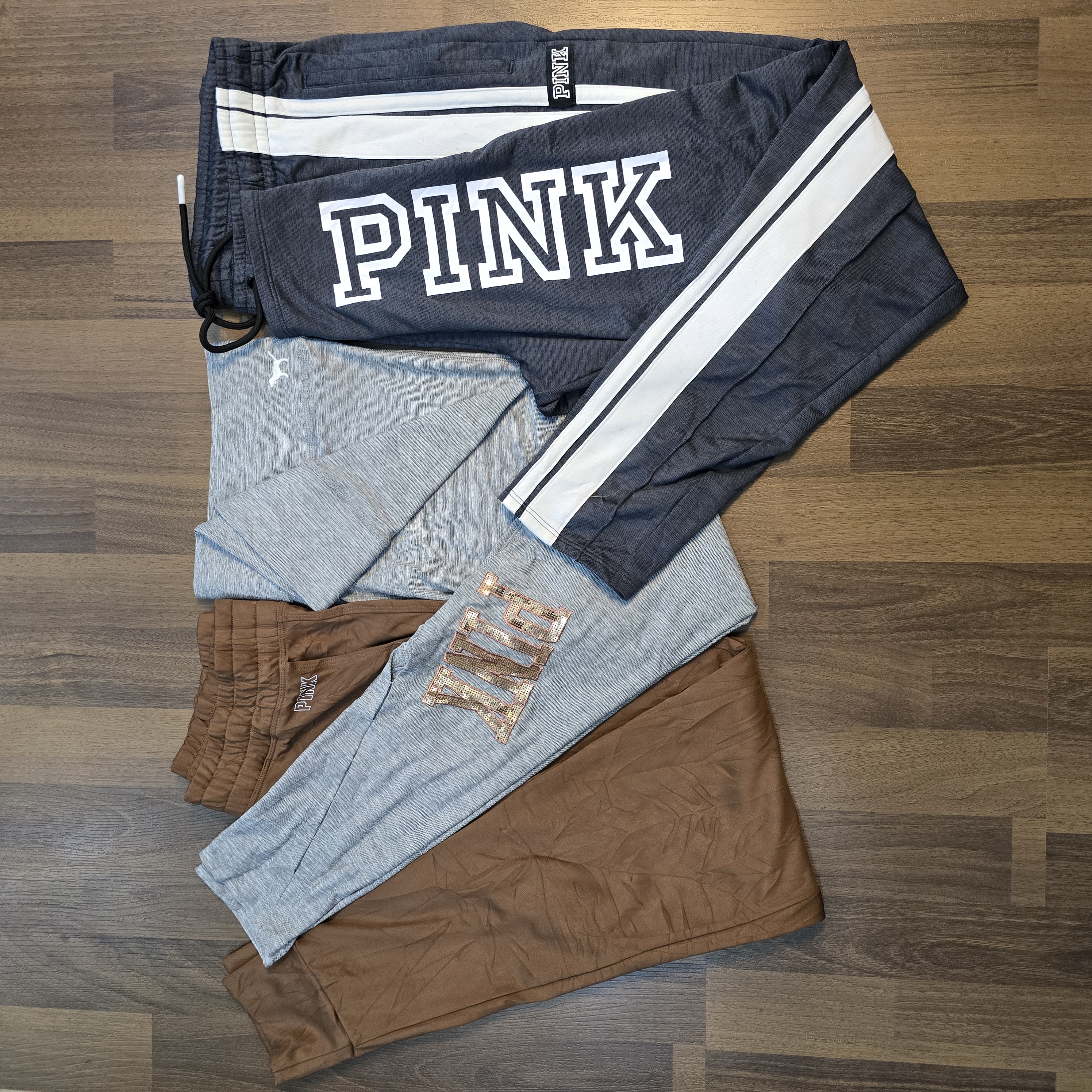 Leggings e pantaloni rosa AV-0571