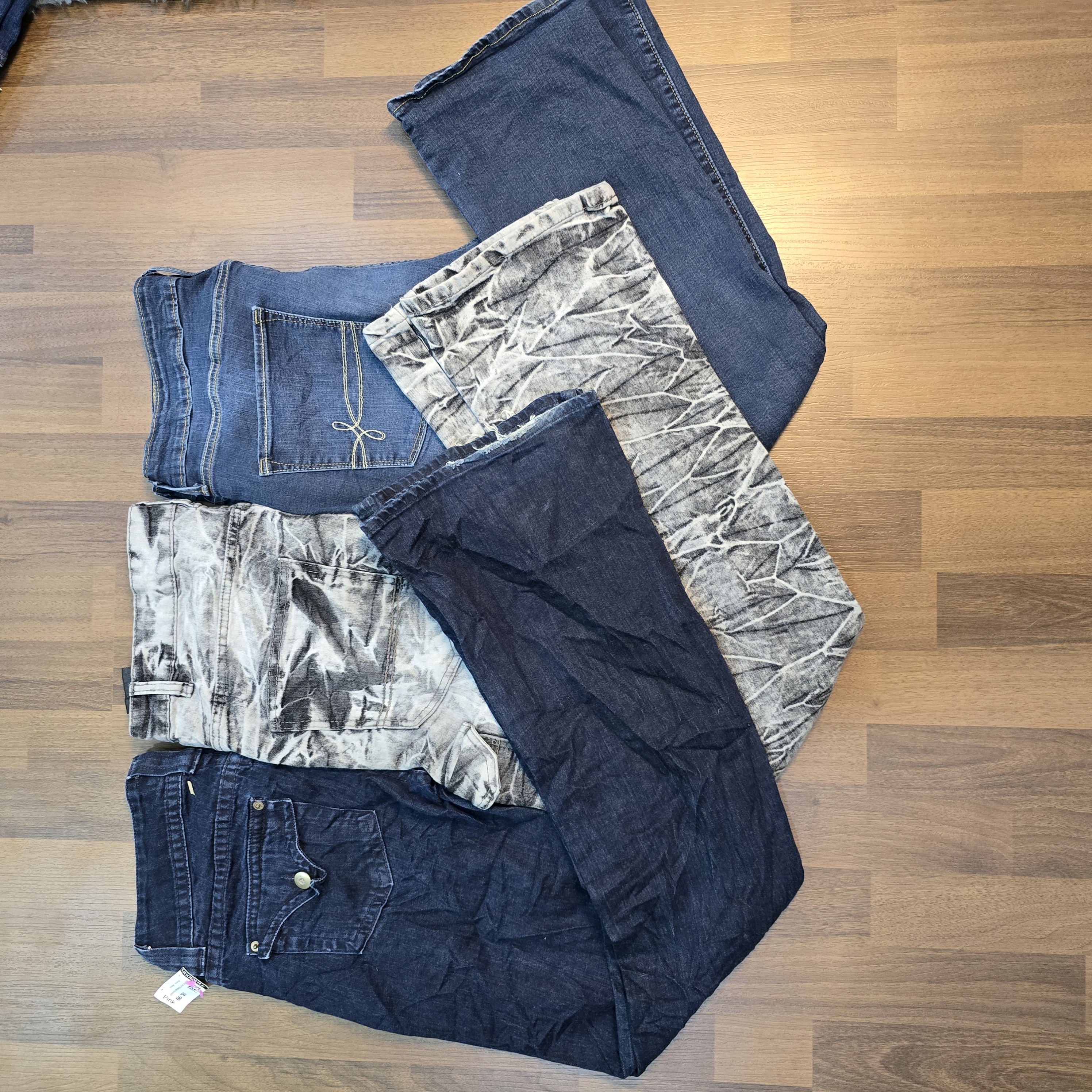 AV-0579 Unbranded Bootcut Jeans