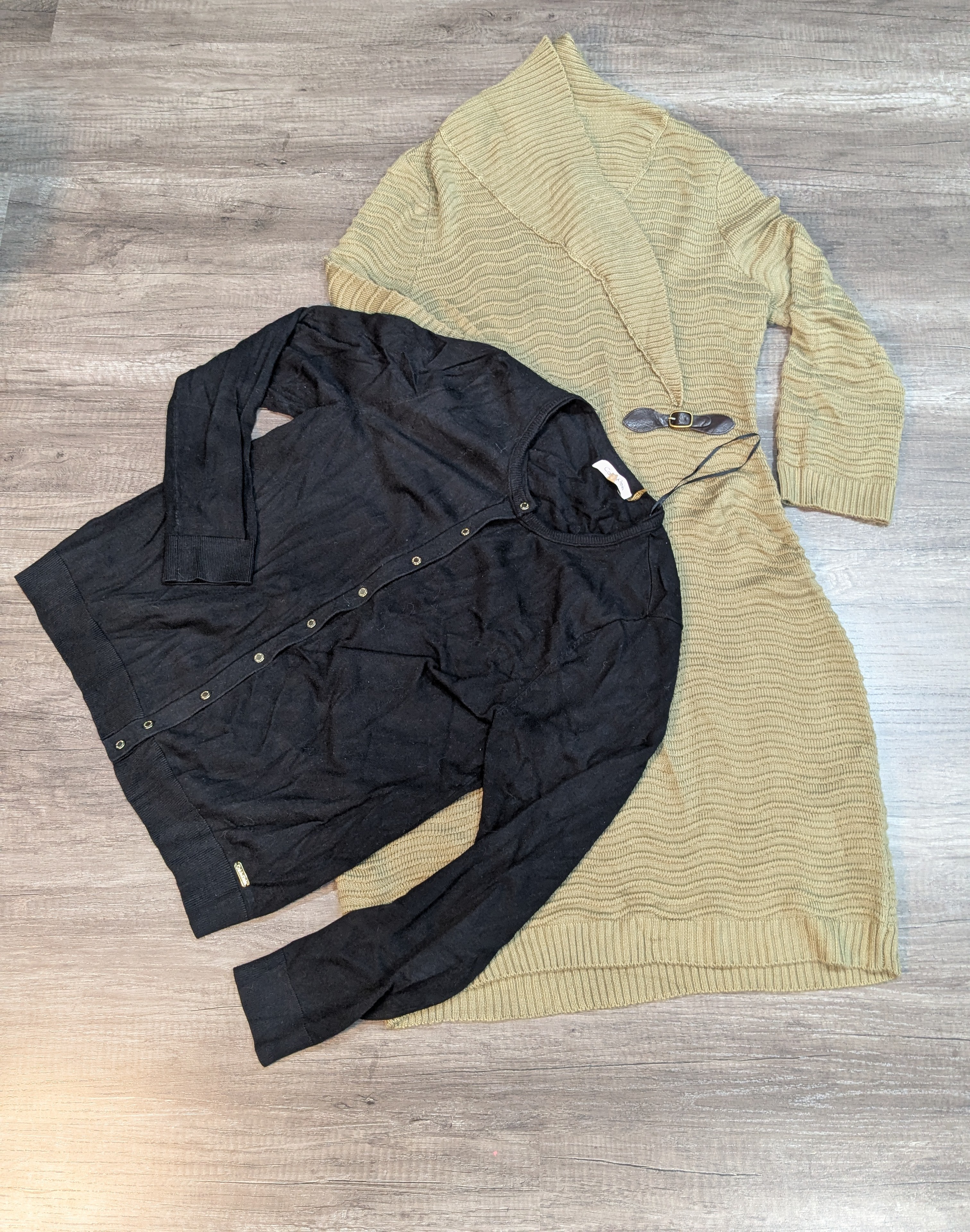 1889 - Calvin Klein sweater