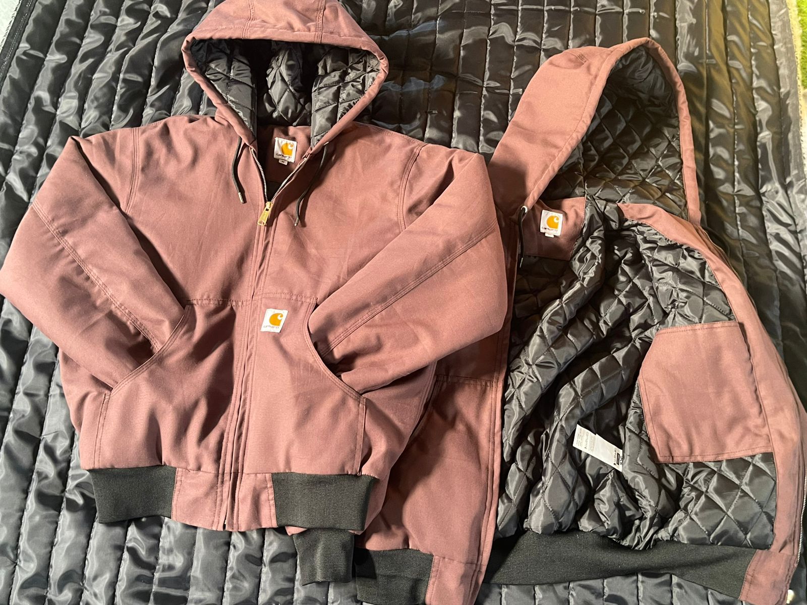 リワークスタイル カーハート フーディ ジャケット