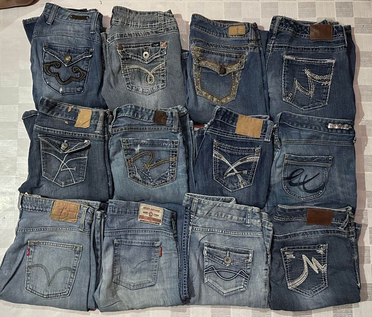 AMETHYST AND OTHER MIX BRANDS JEANS