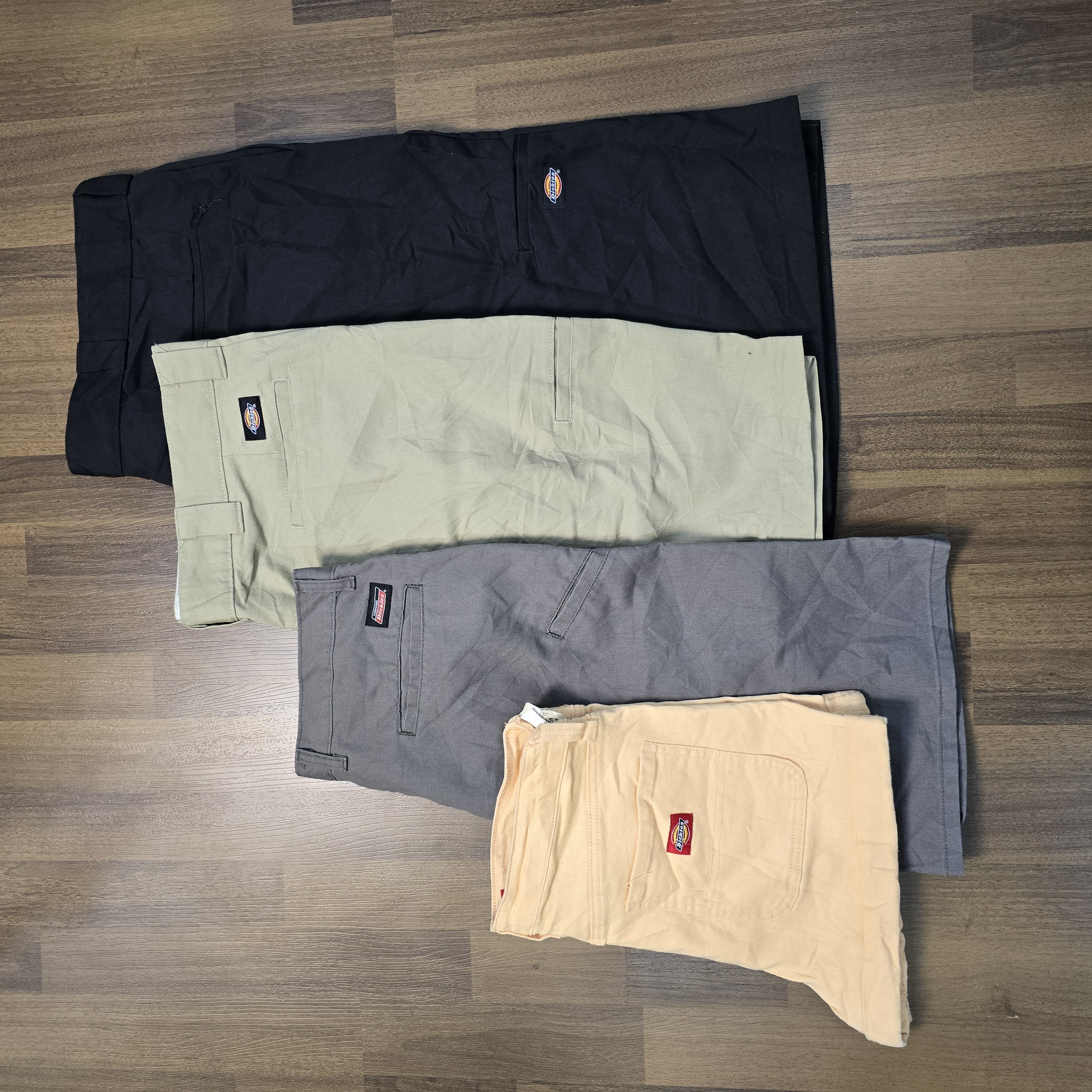 AV-0588 Dickies Shorts